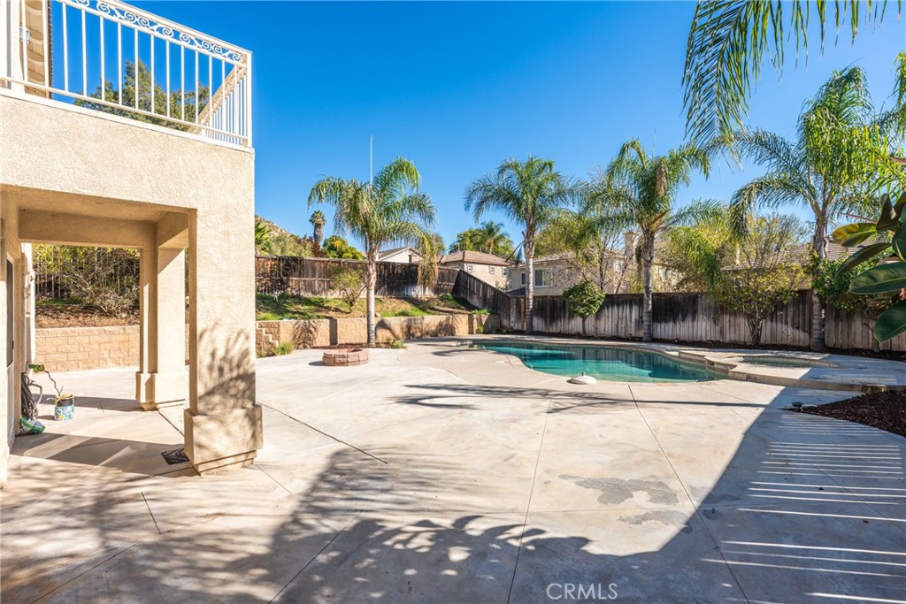 Riverside, California, 92501, United States, 5 Bedrooms Bedrooms, ,3 BathroomsBathrooms,Residential,For Sale,2003384