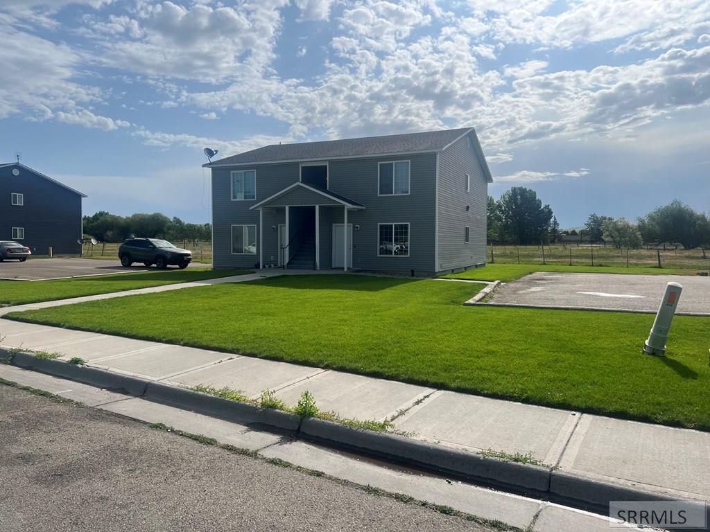 IDAHO FALLS, Idaho, 83401, United States, 8 Bedrooms Bedrooms, ,4 BathroomsBathrooms,Residential,For Sale,1920351