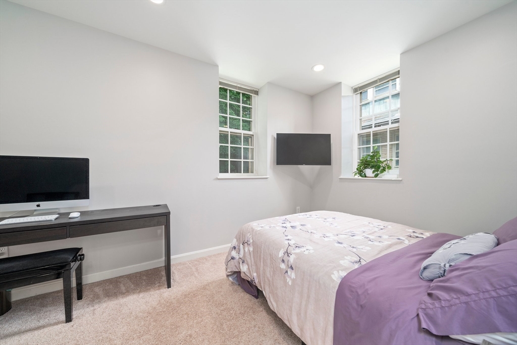 Brookline, Massachusetts, 02445, United States, 3 Bedrooms Bedrooms, ,2 BathroomsBathrooms,Residential,For Sale,1891424