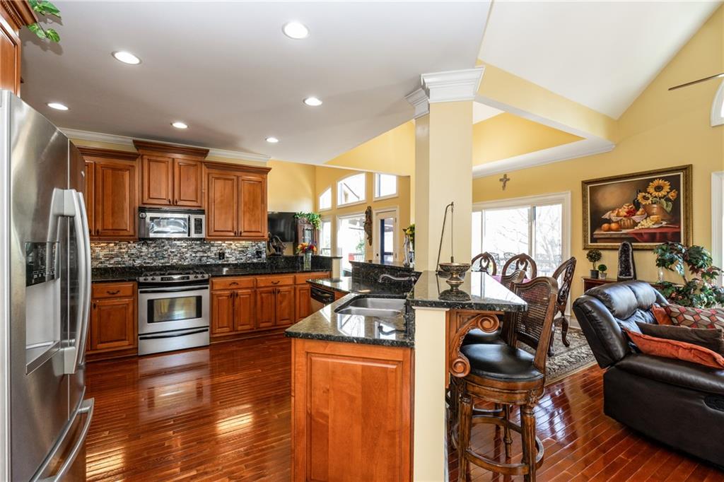 Gainesville, Georgia, 30506, United States, 4 Bedrooms Bedrooms, ,3 BathroomsBathrooms,Residential,For Sale,1737543