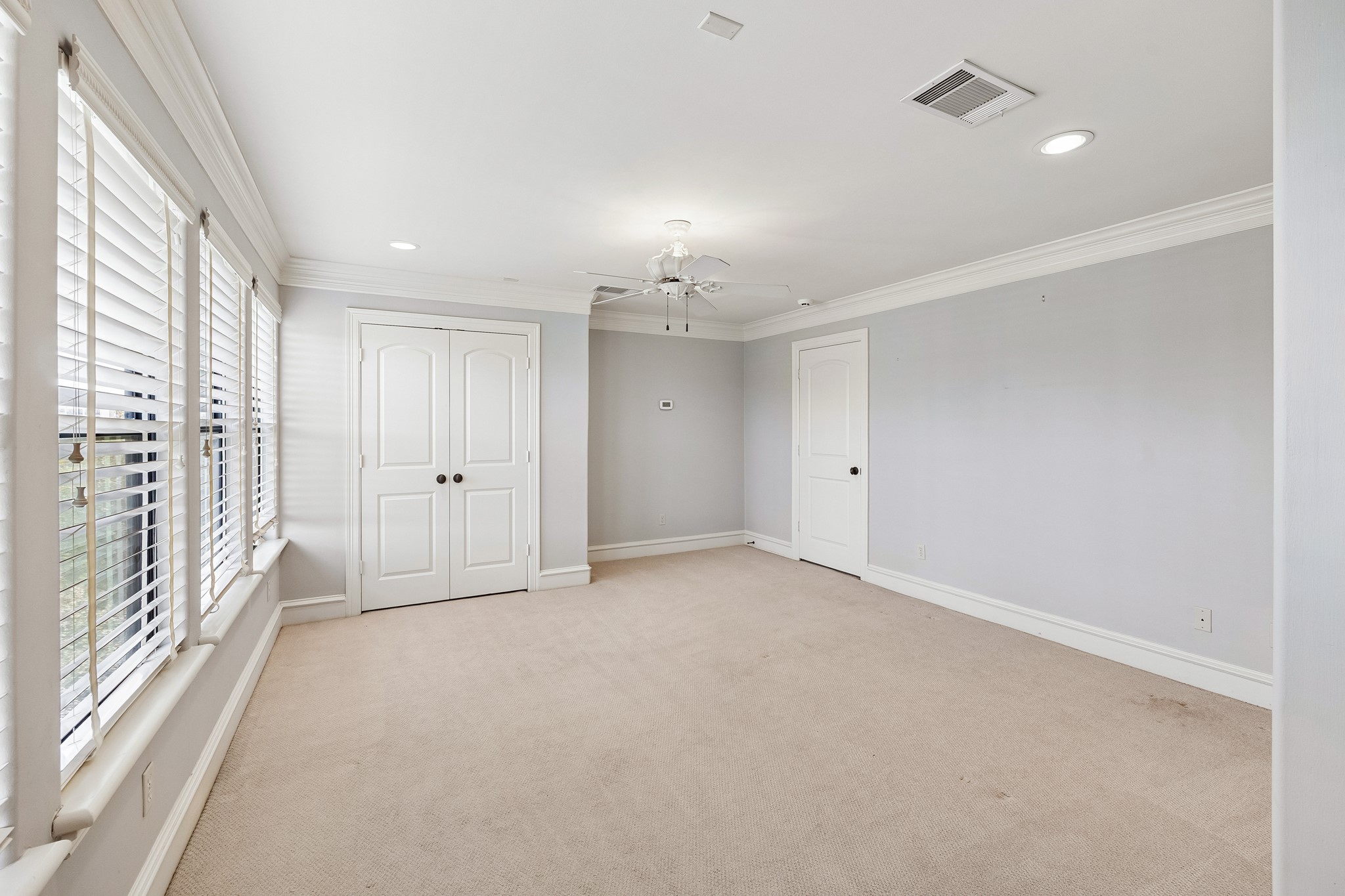  24 Hackberry Lane B - 物件實景