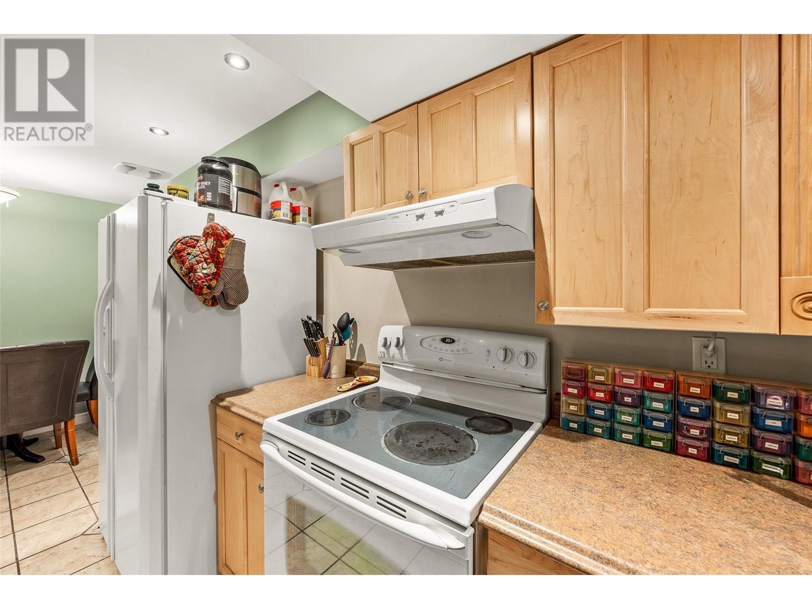 KELOWNA, British Columbia, V1V 1S9, CA, 4 Bedrooms Bedrooms, ,3 BathroomsBathrooms,Residential,For Sale,1895438