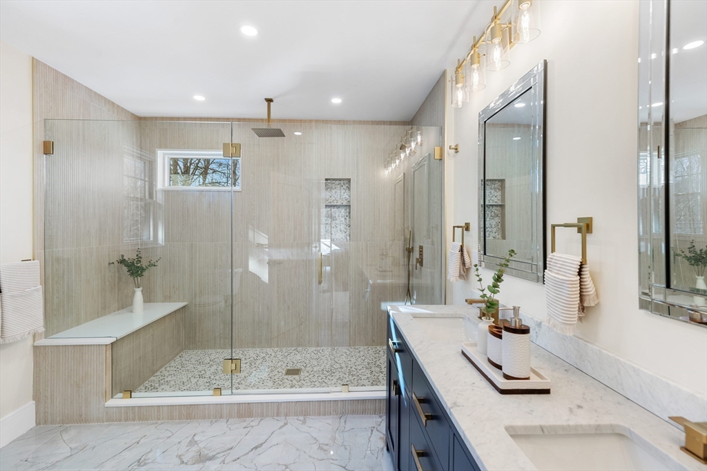 Concord, Massachusetts, 01742, United States, 4 Bedrooms Bedrooms, ,4 BathroomsBathrooms,Residential,For Sale,2005655