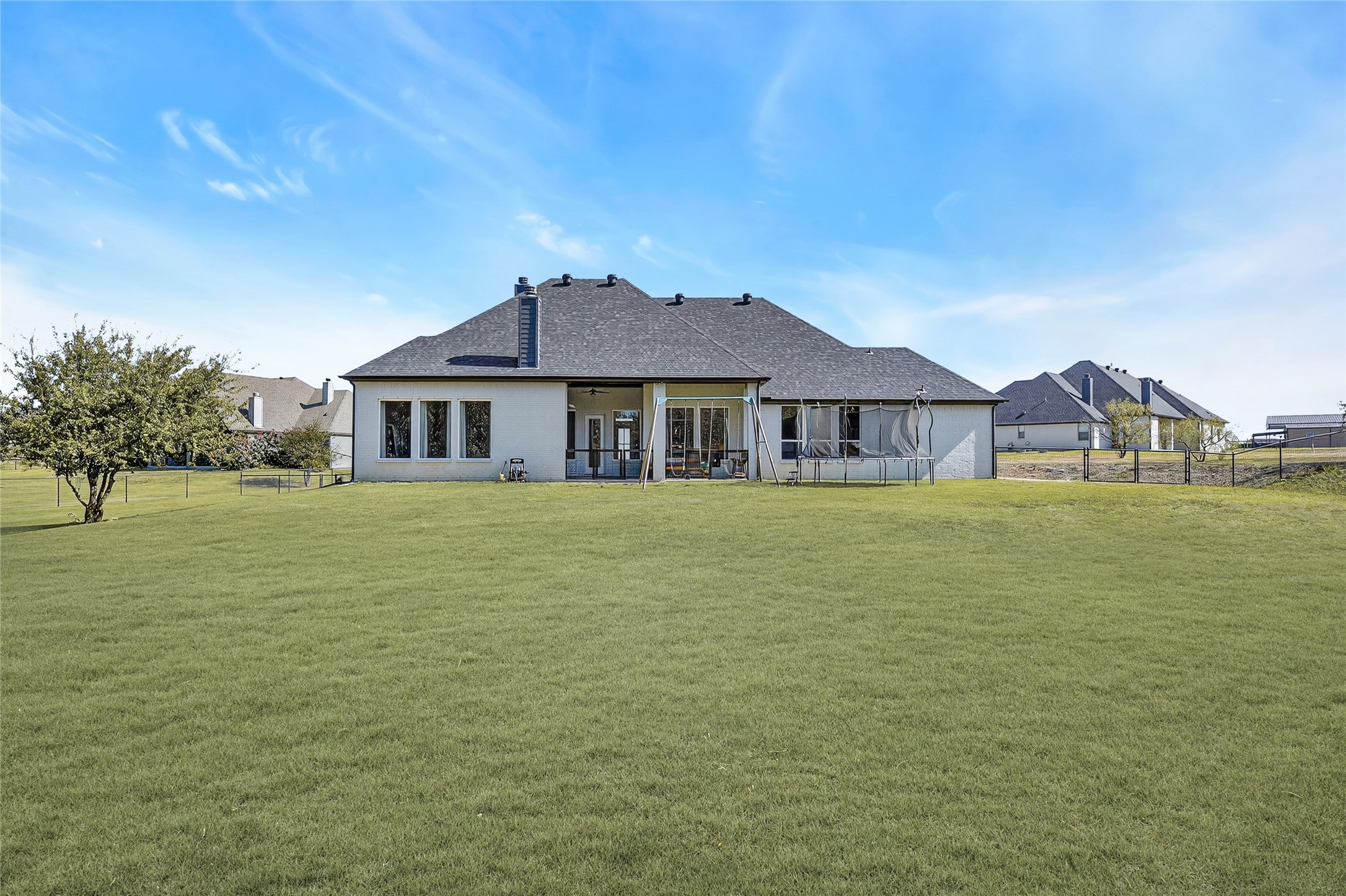 Springtown, Texas, 76082, United States, 4 Bedrooms Bedrooms, ,3 BathroomsBathrooms,Residential,For Sale,1966278