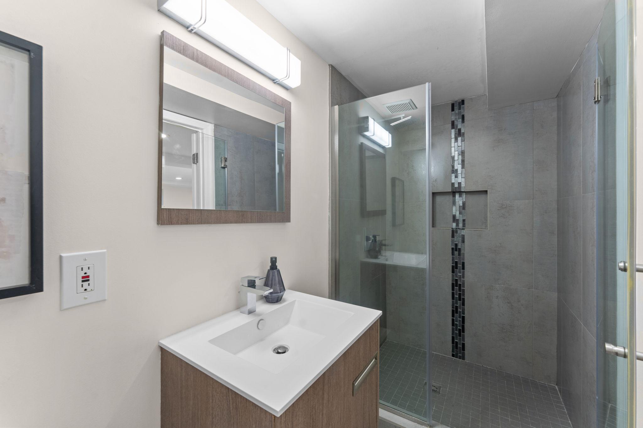  5123 Baltimore Avenue, Bethesda, MD, 20816 - 物件實景