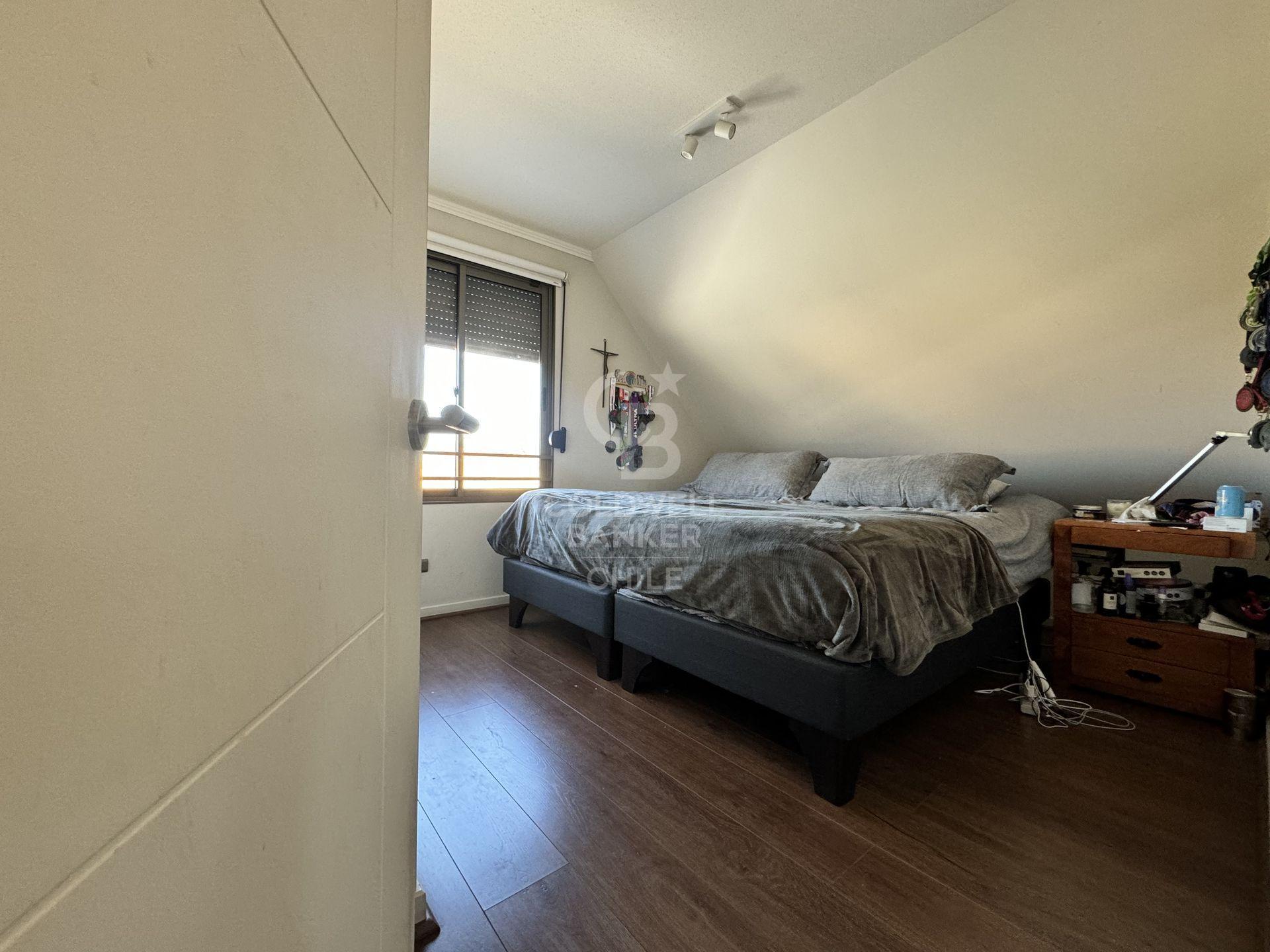 Lo Barnechea, Chile, 6 Bedrooms Bedrooms, ,4 BathroomsBathrooms,Residential,For Sale,1948716