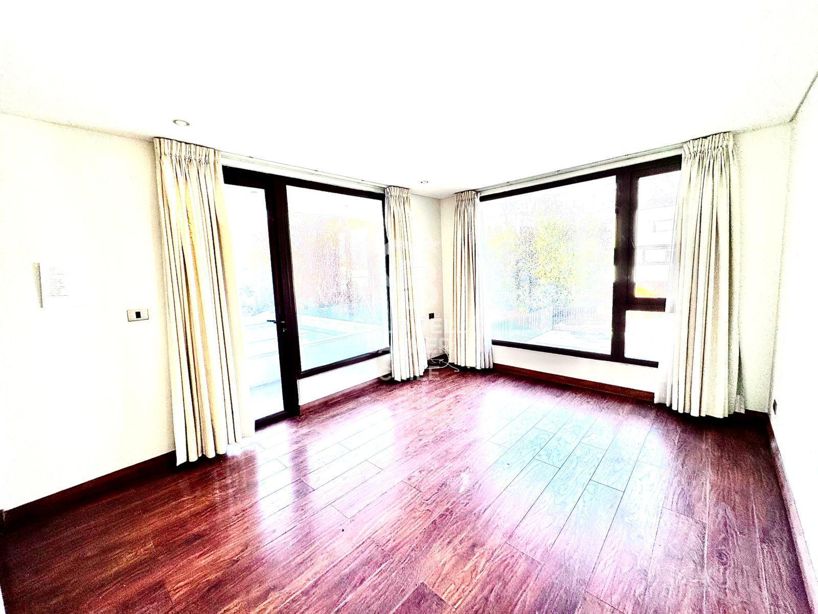 Colina, Chile, 4 Bedrooms Bedrooms, ,4 BathroomsBathrooms,Residential,For Sale,1885108