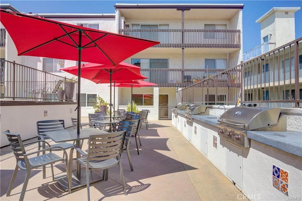 Encino, California, 91316, United States, 1 Bedroom Bedrooms, ,1 BathroomBathrooms,Residential,For Sale,1743068