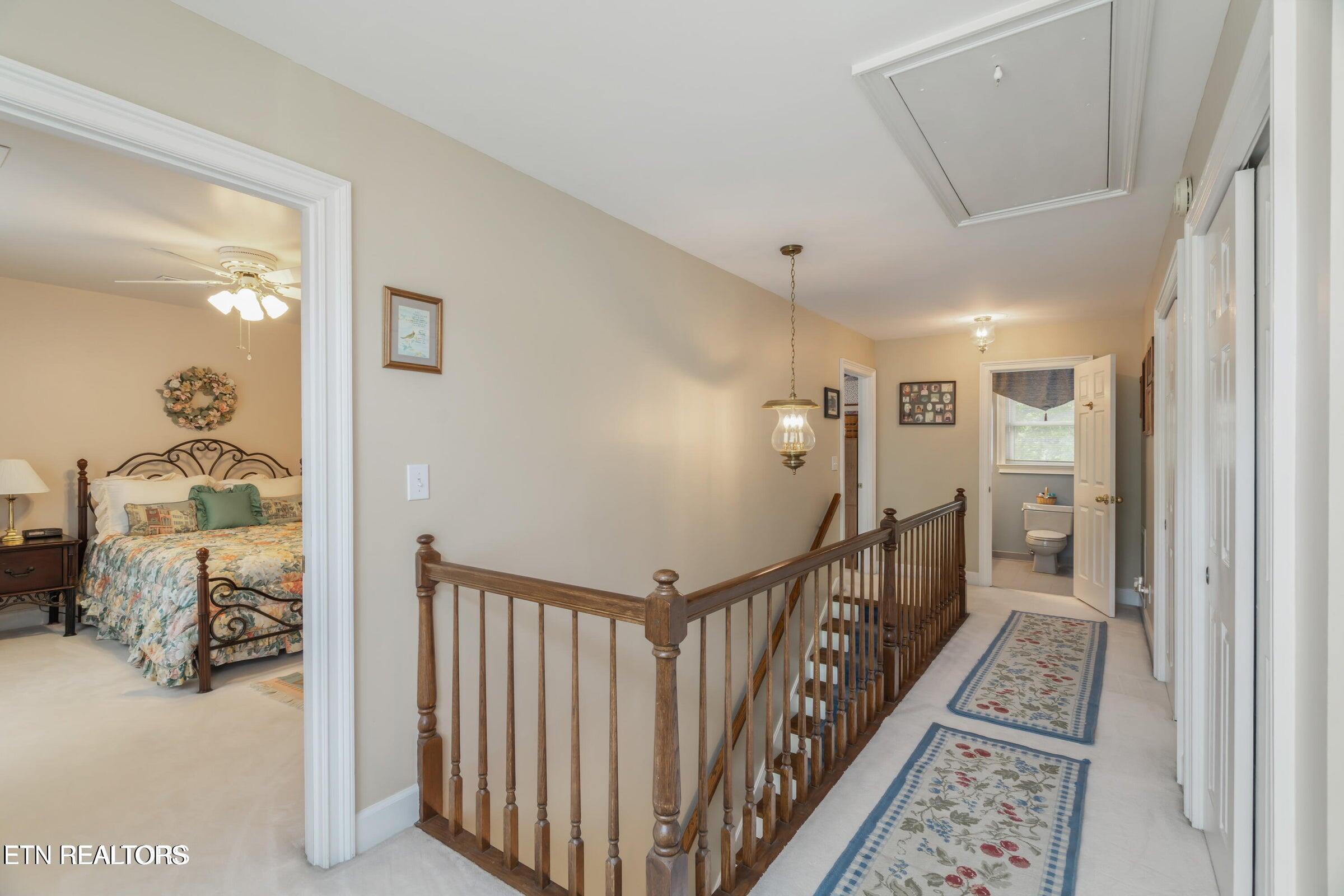 Kingston, Tennessee, 37763, United States, 3 Bedrooms Bedrooms, ,3 BathroomsBathrooms,Residential,For Sale,1897842