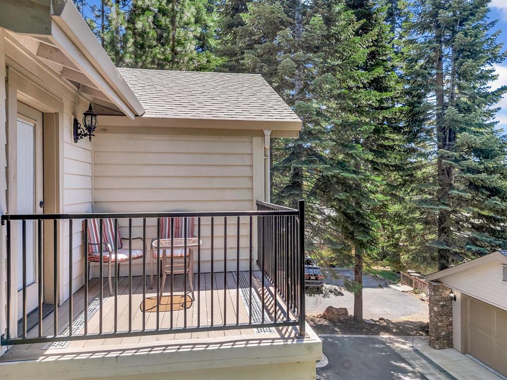 Lake Almanor West, California, 96020, United States, 6 Bedrooms Bedrooms, ,4 BathroomsBathrooms,Residential,For Sale,1950593