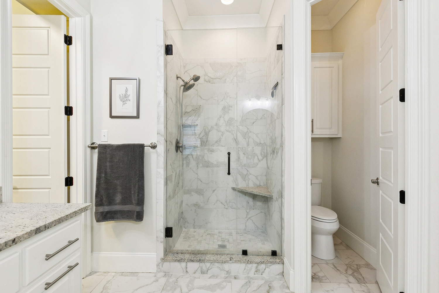 Baton Rouge, Louisiana, 70817, United States, 4 Bedrooms Bedrooms, ,4 BathroomsBathrooms,Residential,For Sale,1804981