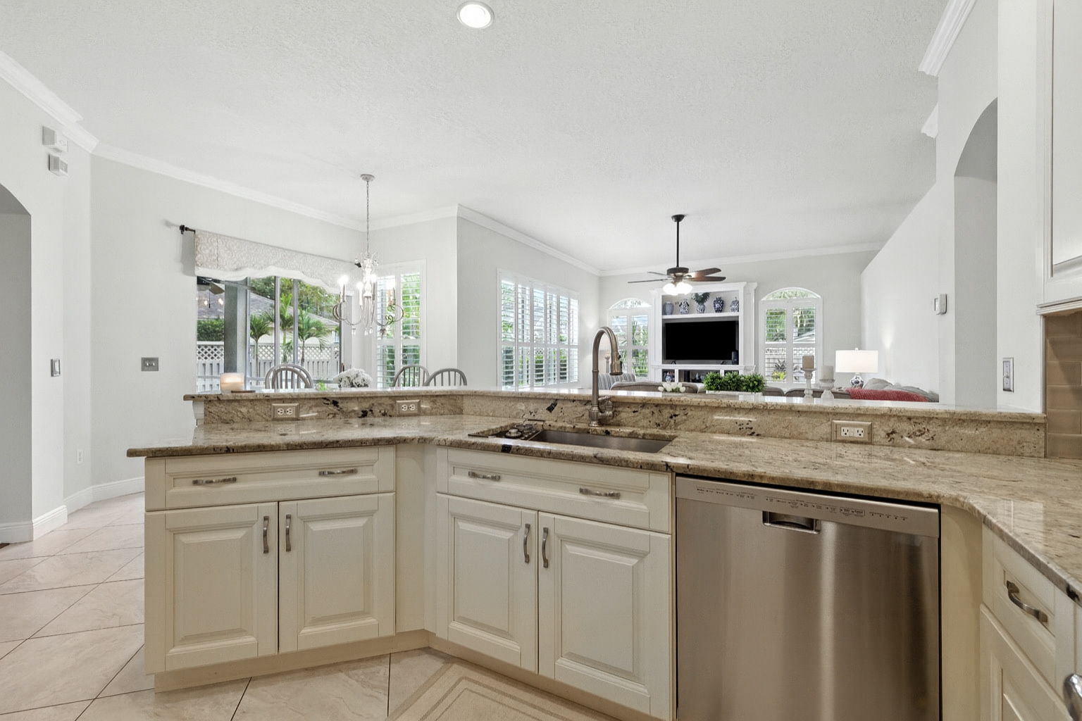Tampa, Florida, 33647, United States, 3 Bedrooms Bedrooms, ,2 BathroomsBathrooms,Residential,For Sale,1937271