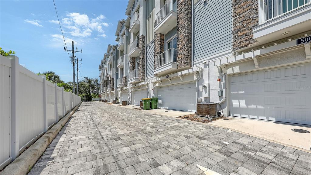 Sarasota, Florida, 34236, United States, 3 Bedrooms Bedrooms, ,4 BathroomsBathrooms,Residential,For Sale,1986560