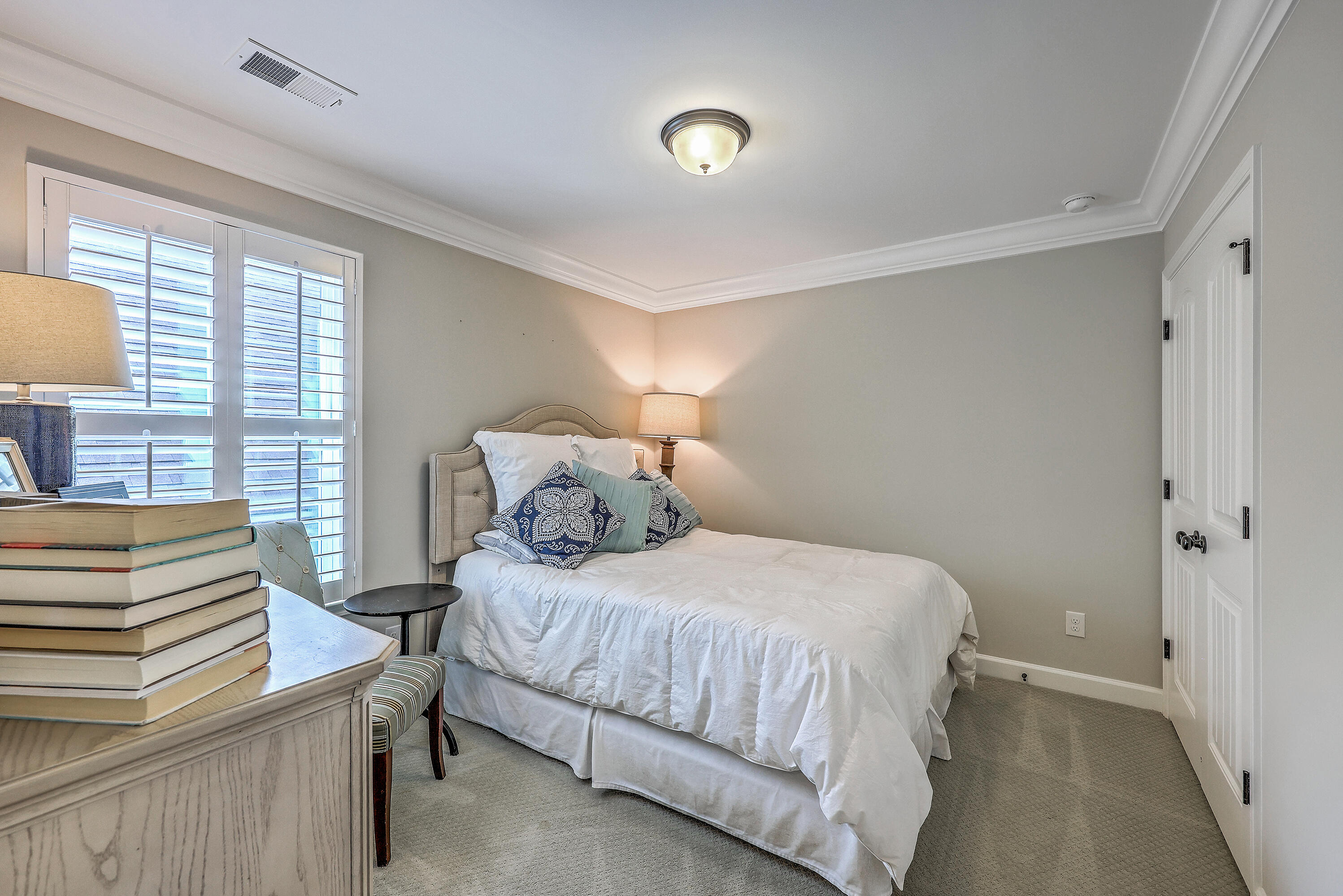Charleston, South Carolina, 29414, United States, 4 Bedrooms Bedrooms, ,4 BathroomsBathrooms,Residential,For Sale,1895011