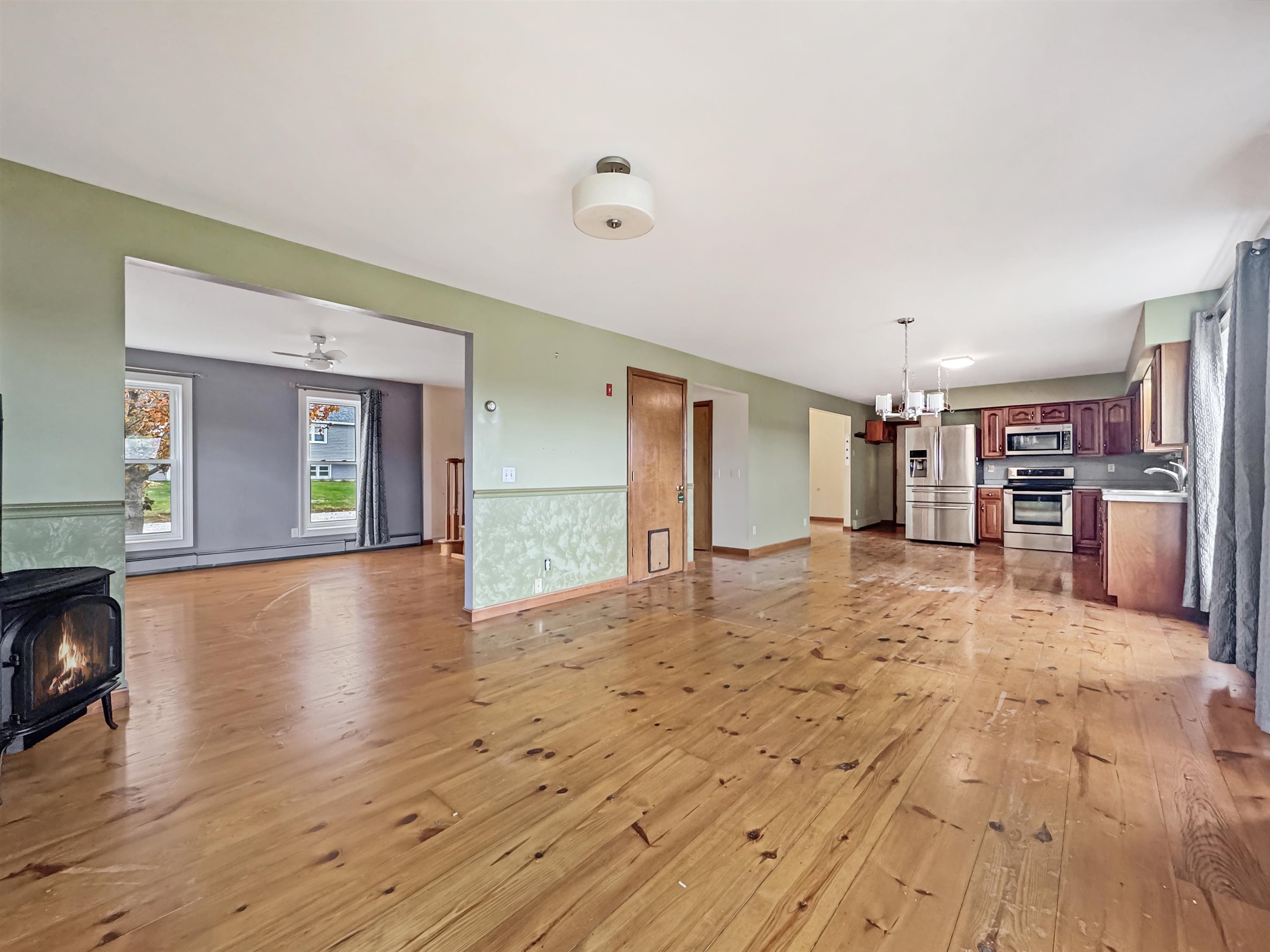 Epsom, New Hampshire, 03234, United States, 2 Bedrooms Bedrooms, ,3 BathroomsBathrooms,Residential,For Sale,1971379