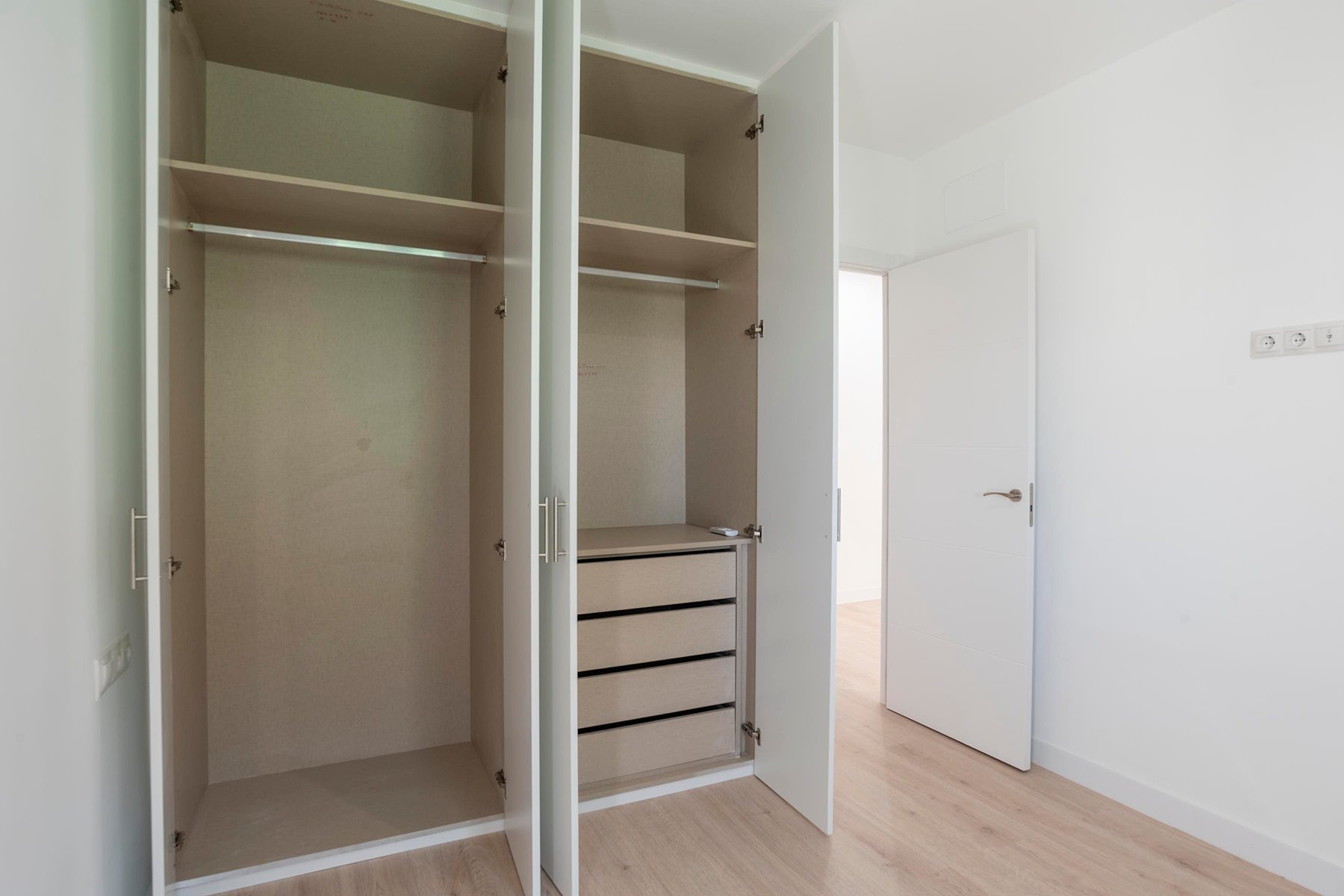 Fully renovated flat, ready to move in with terrace - 物件實景