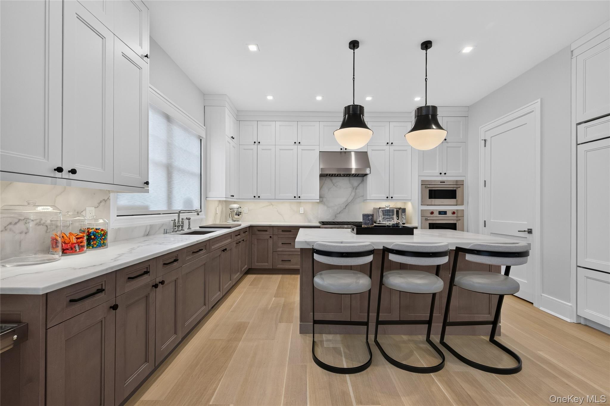  63 Three Ponds Lane W, Woodbury, NY, 11797 - 物件實景