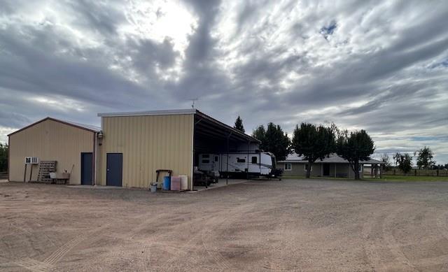 Oakdale, California, 95361, United States, 3 Bedrooms Bedrooms, ,2 BathroomsBathrooms,Residential,For Sale,1984018