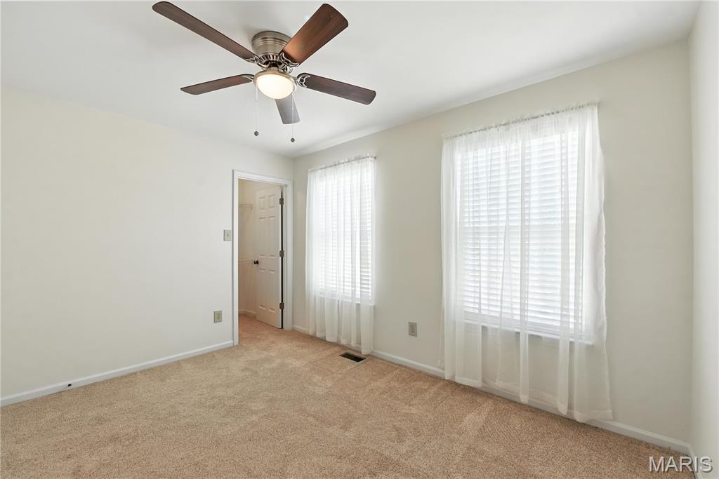 Maryland Heights, Missouri, 63043, United States, 3 Bedrooms Bedrooms, ,4 BathroomsBathrooms,Residential,For Sale,1892007