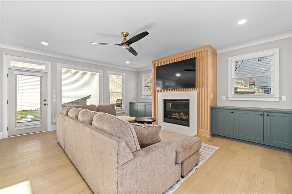 Powder Springs, Georgia, 30127, United States, 5 Bedrooms Bedrooms, ,4 BathroomsBathrooms,Residential,For Sale,1837937