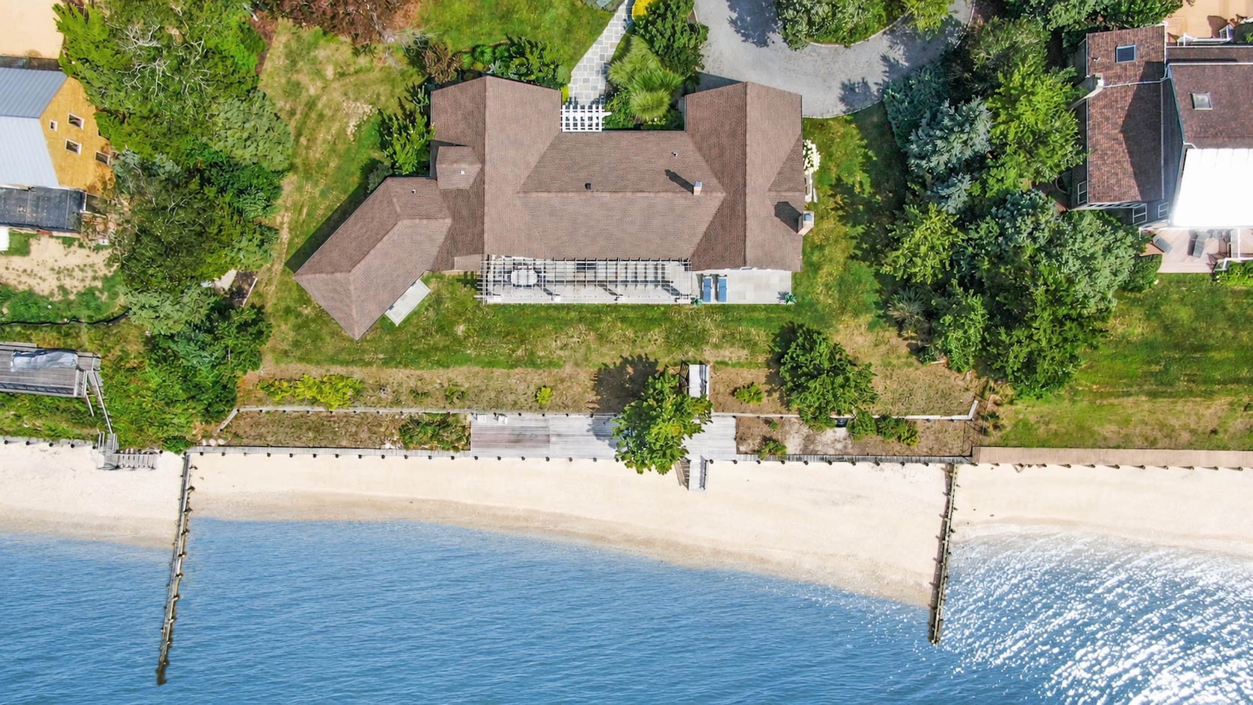  920 Cedar Point Drive E, Southold, NY, 11971 - 物件實景