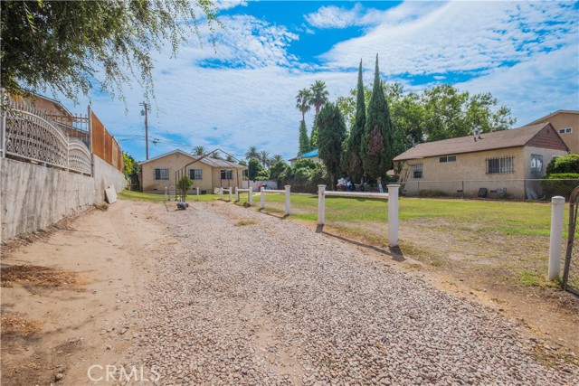 Los Angeles, California, 90044, United States, 3 Bedrooms Bedrooms, ,2 BathroomsBathrooms,Residential,For Sale,1937923