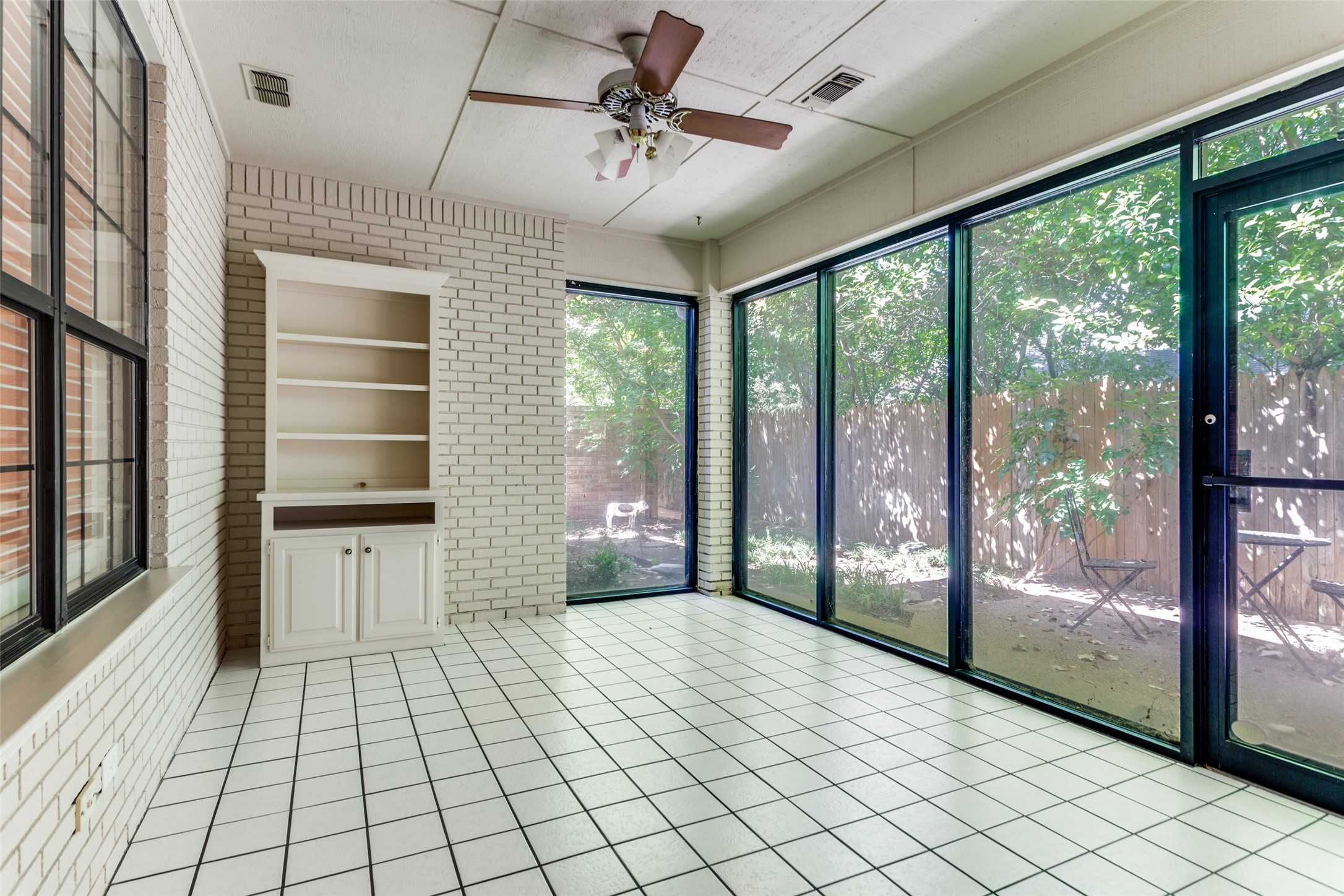 Fort Worth, Texas, 76109, United States, 3 Bedrooms Bedrooms, ,2 BathroomsBathrooms,Residential,For Sale,1918237