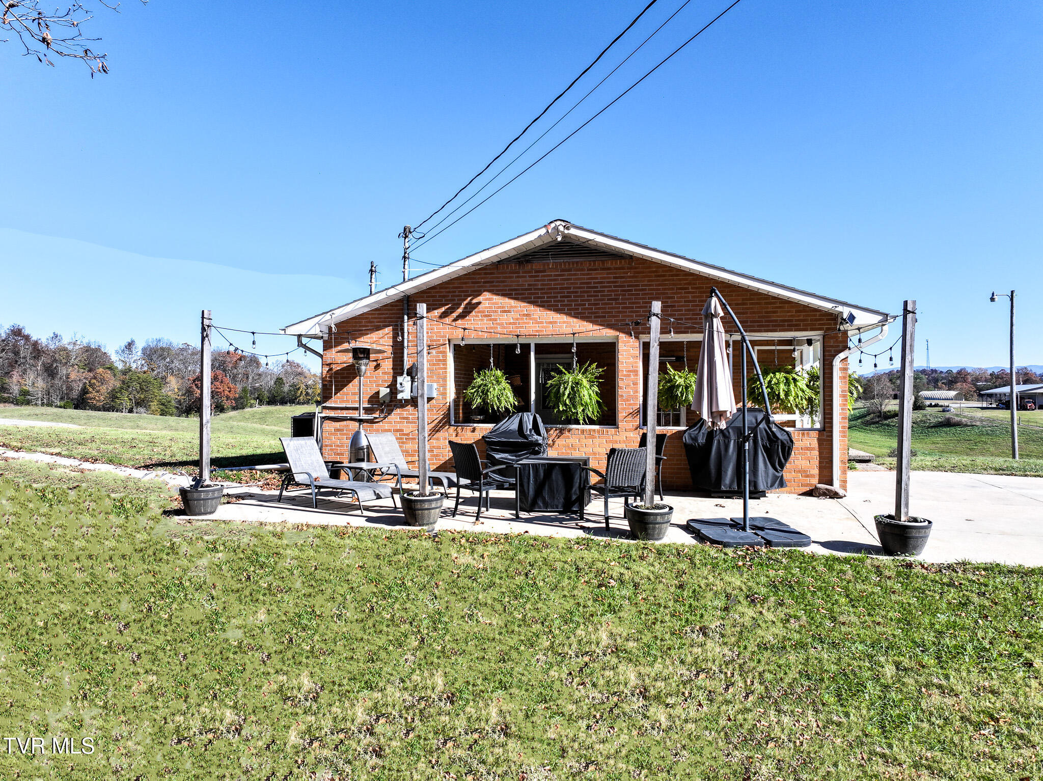 Greeneville, Tennessee, 37743, United States, 3 Bedrooms Bedrooms, ,2 BathroomsBathrooms,Residential,For Sale,1990242