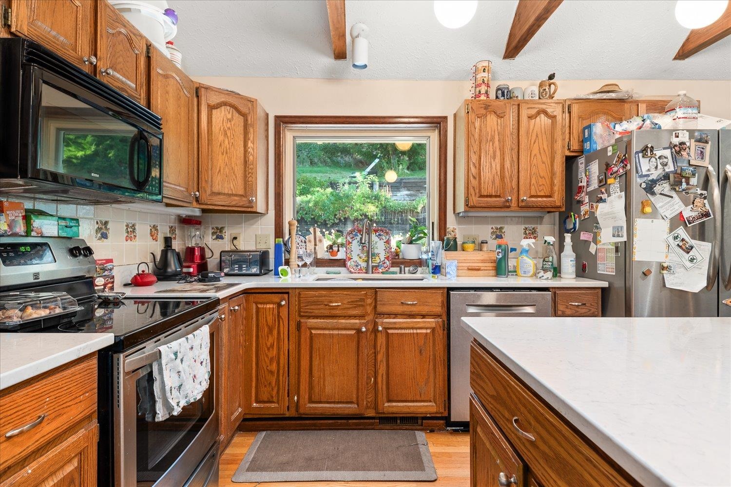 Spokane, Washington, 99208, United States, 5 Bedrooms Bedrooms, ,4 BathroomsBathrooms,Residential,For Sale,1979653