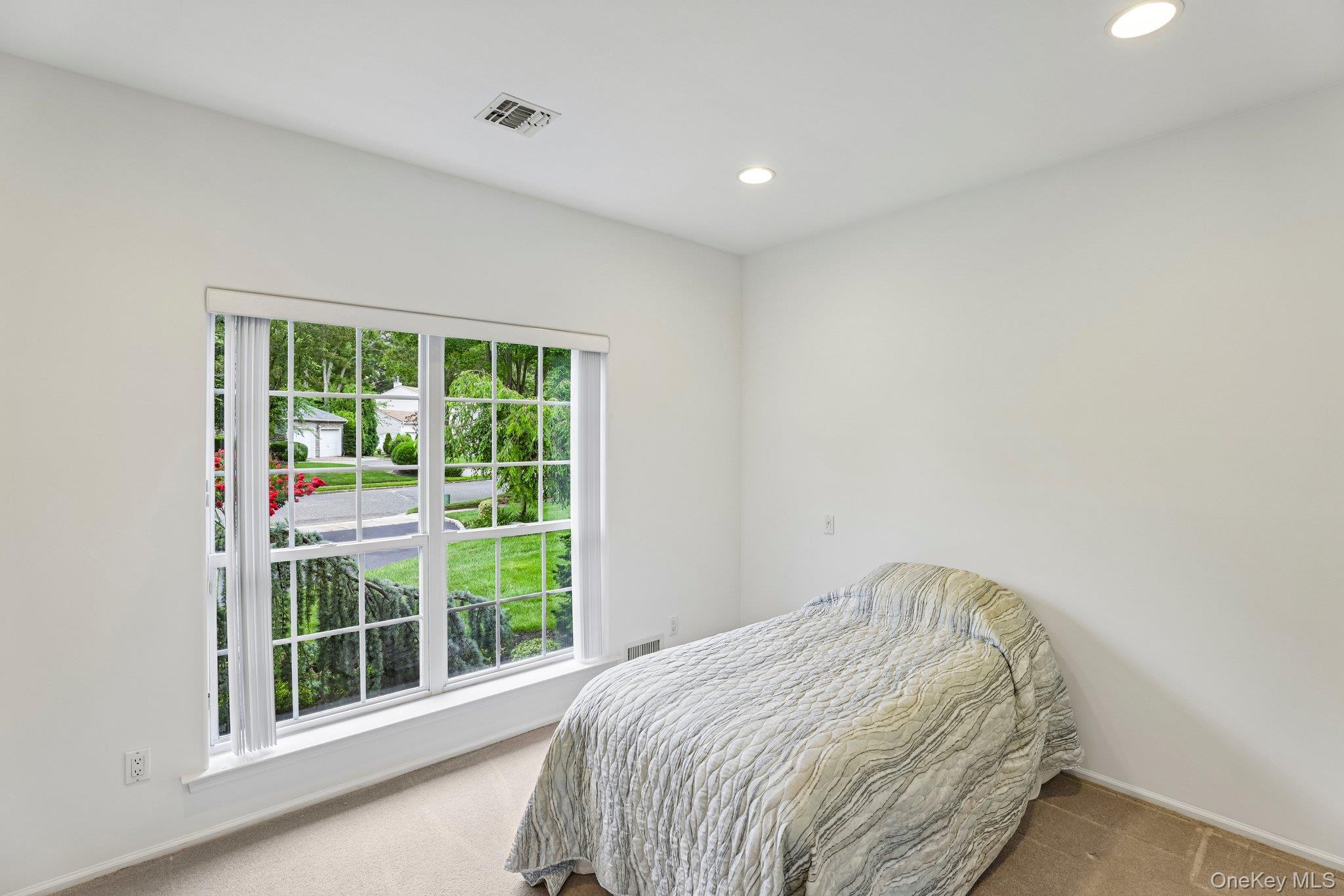  75 Arbor Field Way, Lake Grove, NY, 11755 - 物件實景