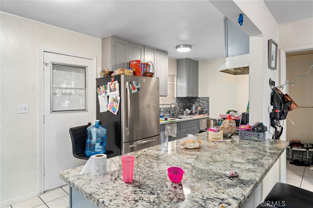 Compton, California, 90220, United States, ,Residential,For Sale,1842717