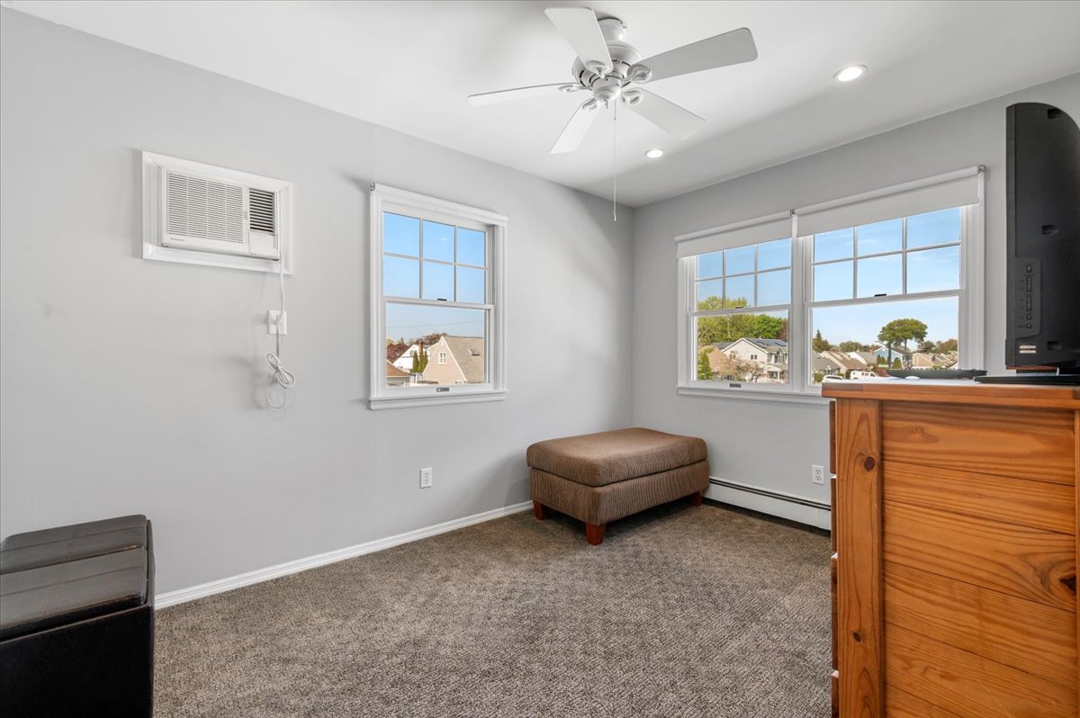 Bethpage, New York, 11714, United States, 3 Bedrooms Bedrooms, ,2 BathroomsBathrooms,Residential,For Sale,1916288