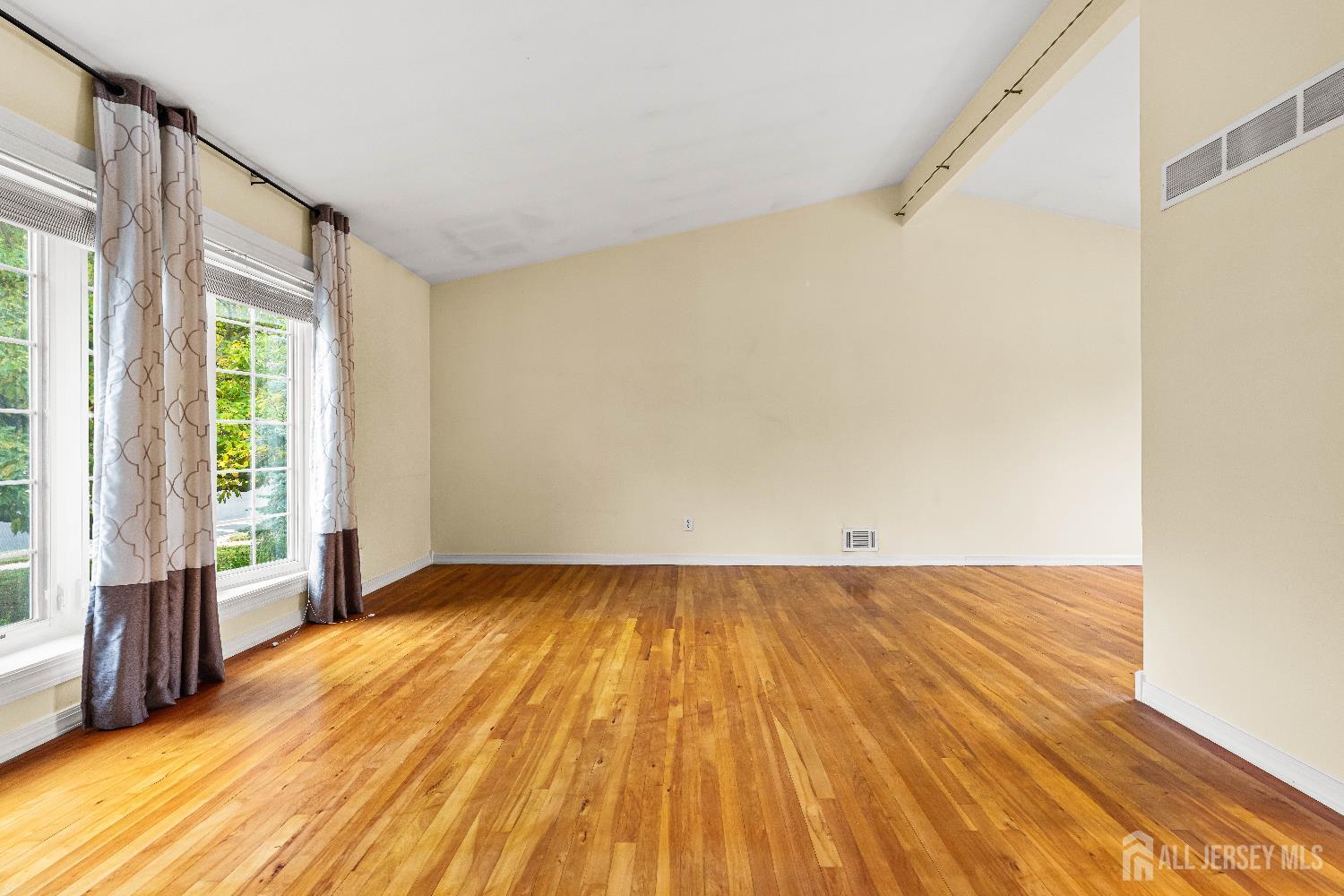 Old Bridge, New Jersey, 08857, United States, 4 Bedrooms Bedrooms, ,2 BathroomsBathrooms,Residential,For Sale,1983937