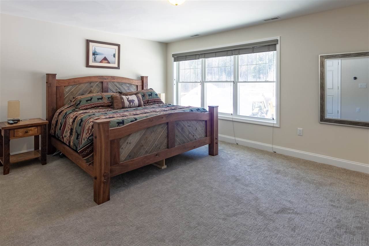 Lincoln, New Hampshire, 03251, United States, 5 Bedrooms Bedrooms, ,5 BathroomsBathrooms,Residential,For Sale,1978136