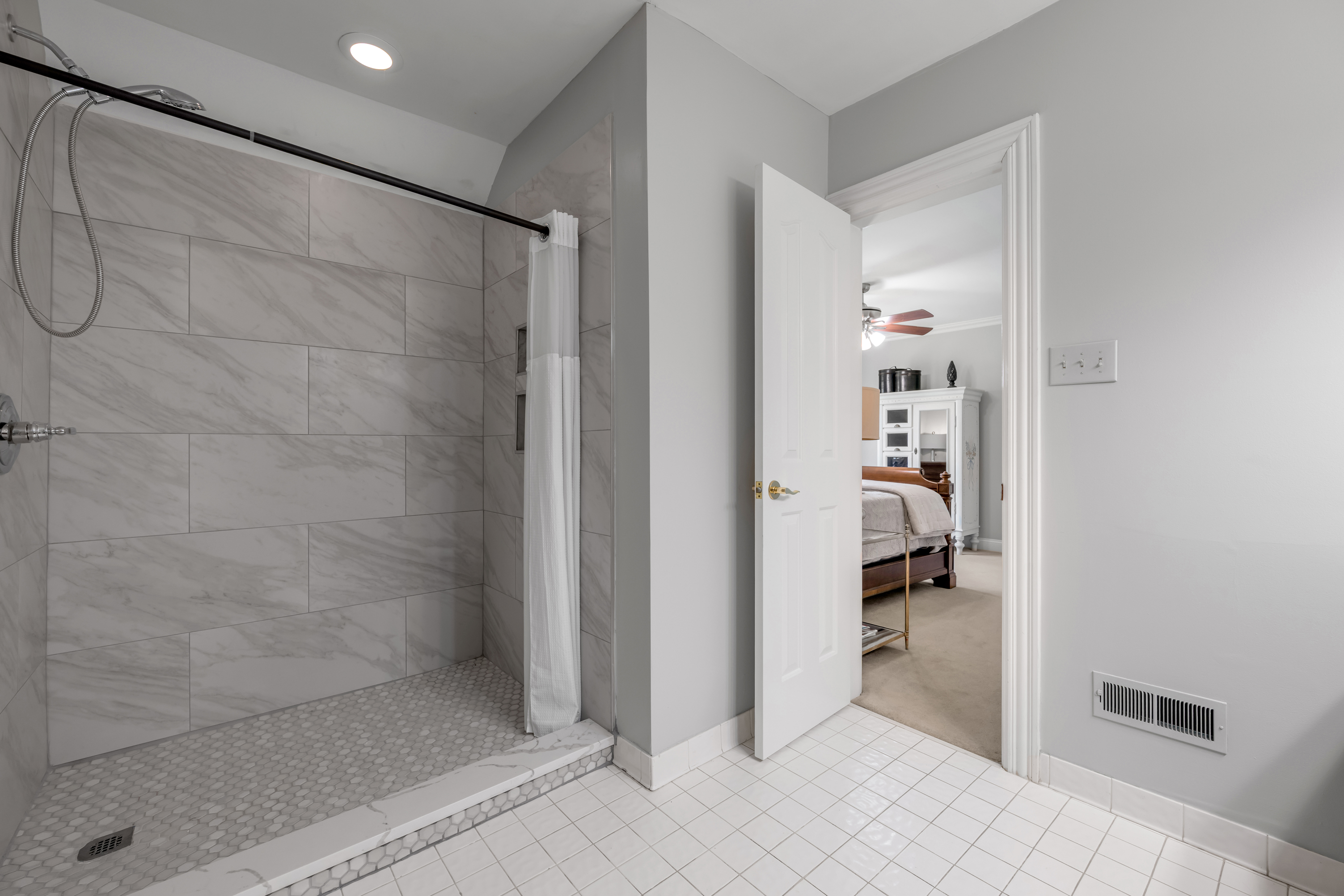  4891 Faulkirk Lane - 物件實景