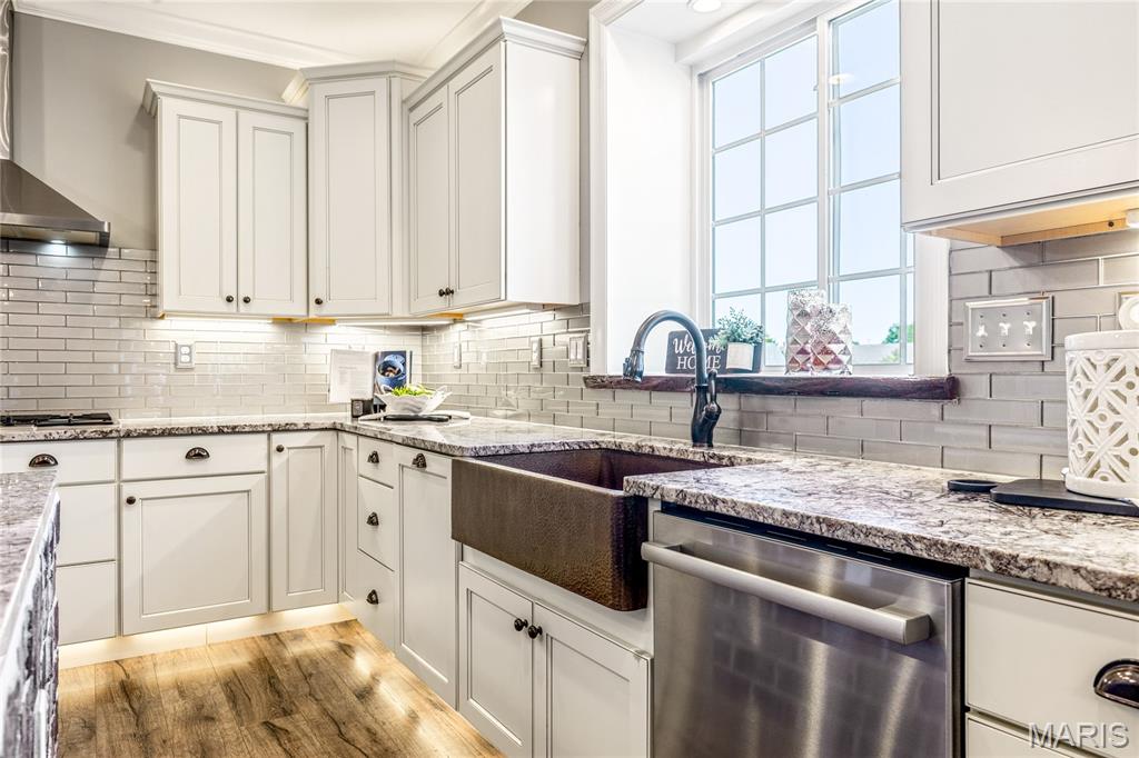 Lake St Louis, Missouri, 63367, United States, 4 Bedrooms Bedrooms, ,4 BathroomsBathrooms,Residential,For Sale,1987646