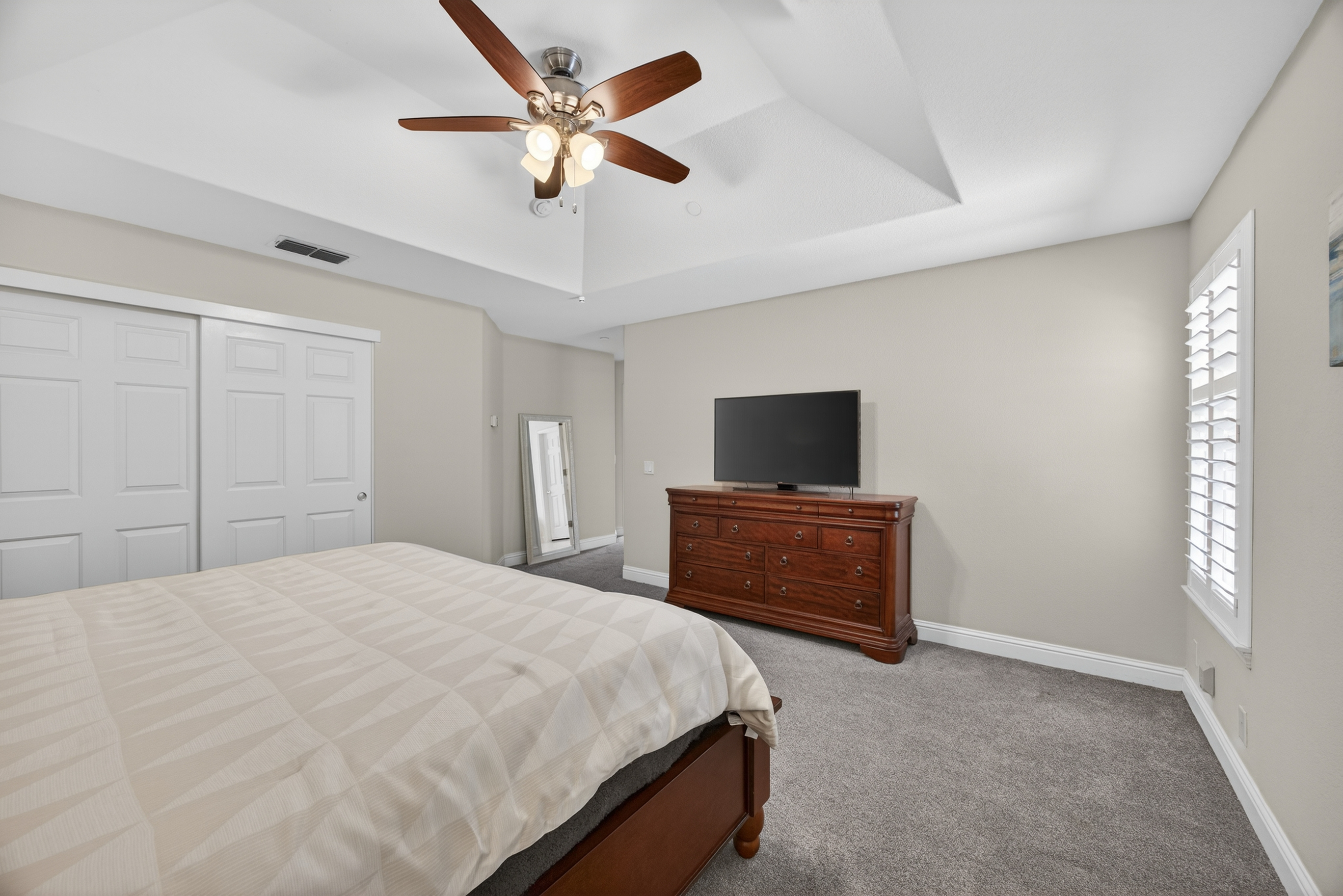  5500 Tierra Gardens Lane, Carmichael, CA 95608 - 物件實景