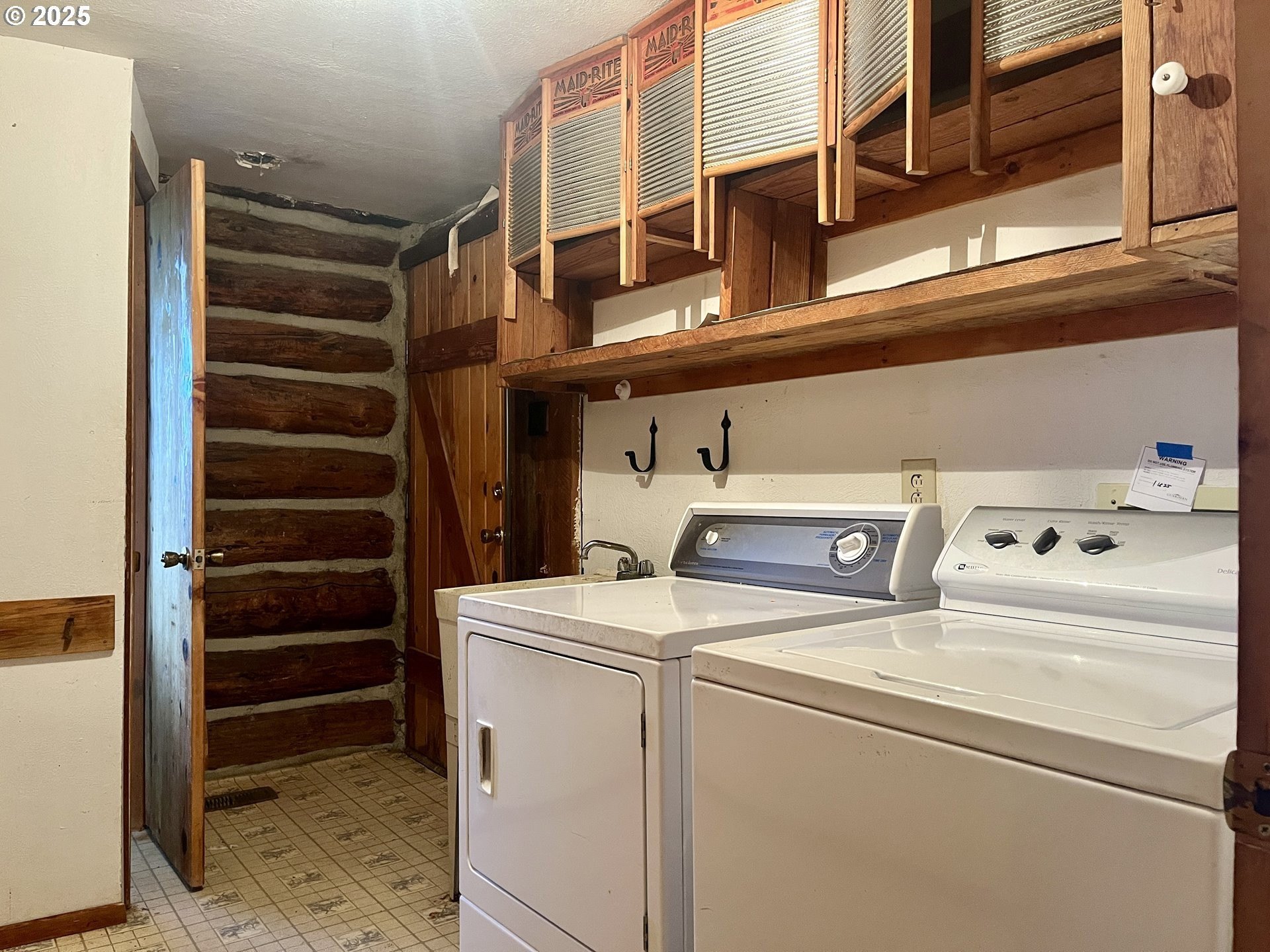 Gold Beach, Oregon, 97444, United States, 3 Bedrooms Bedrooms, ,3 BathroomsBathrooms,Residential,For Sale,1977644