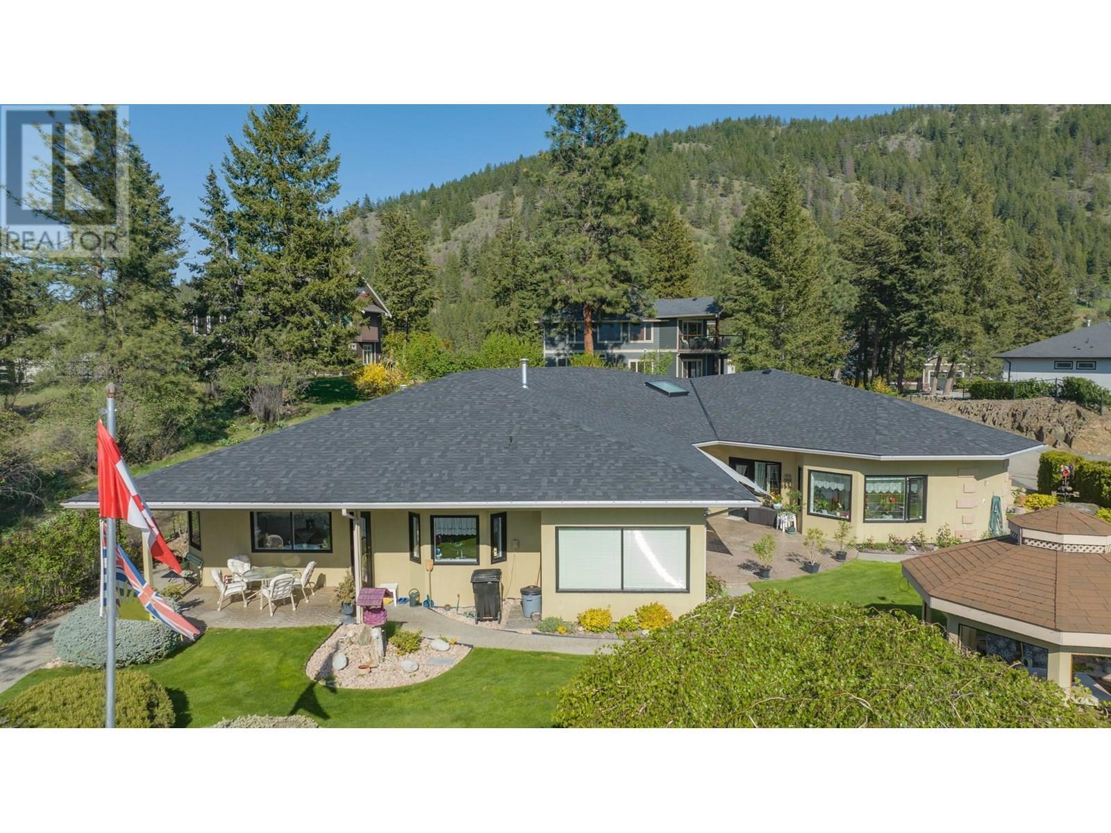 VERNON, British Columbia, V1H 1E8, CA, 3 Bedrooms Bedrooms, ,2 BathroomsBathrooms,Residential,For Sale,1948315