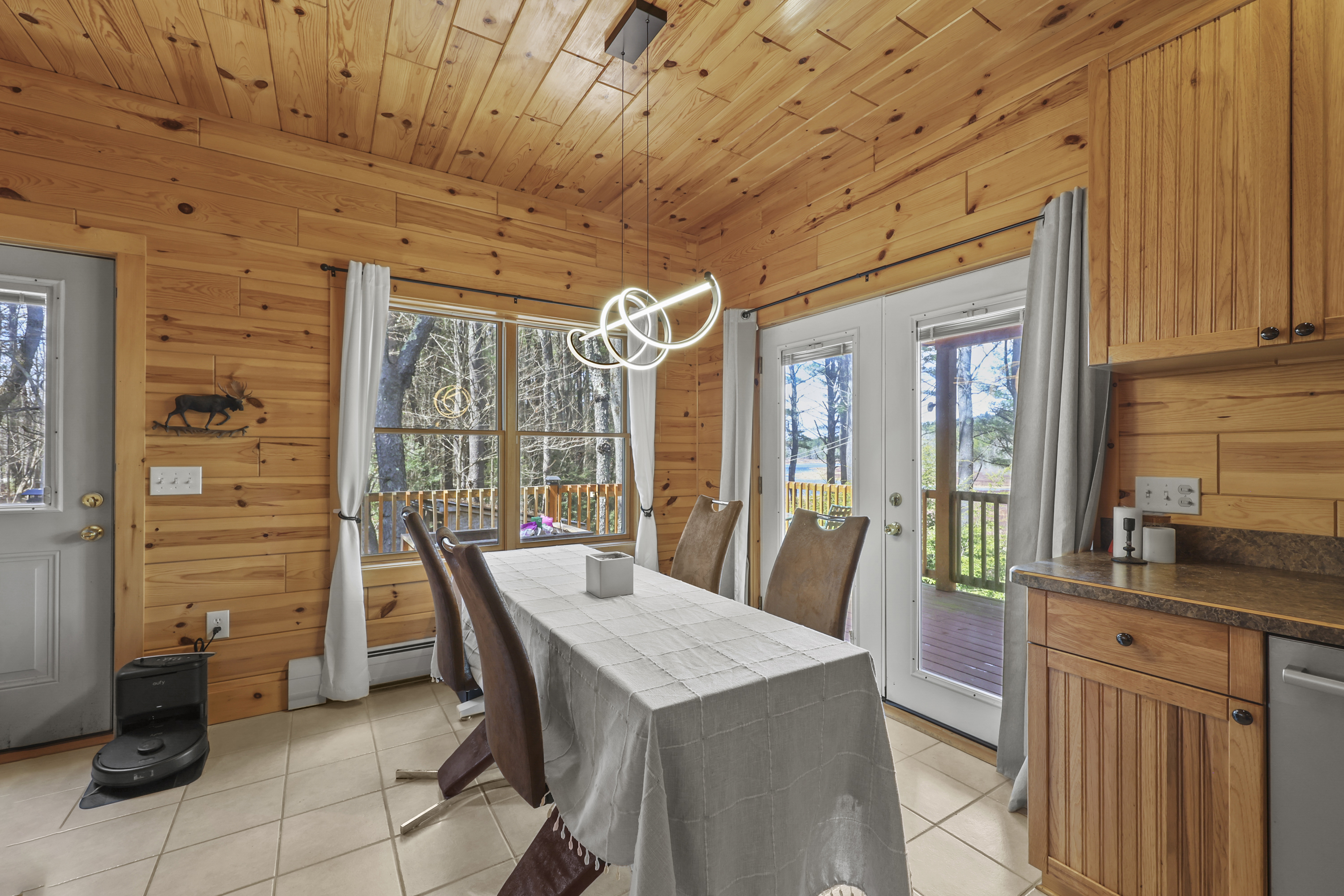  Berkshires Log Home Retreat with Wildlife Pond & Guest Apartment - 物件實景