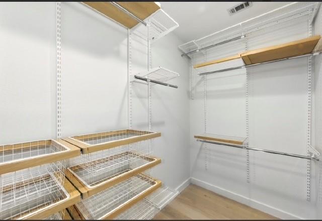 Austin, Texas, 78731, United States, 4 Bedrooms Bedrooms, ,3 BathroomsBathrooms,Residential,For Sale,1885336