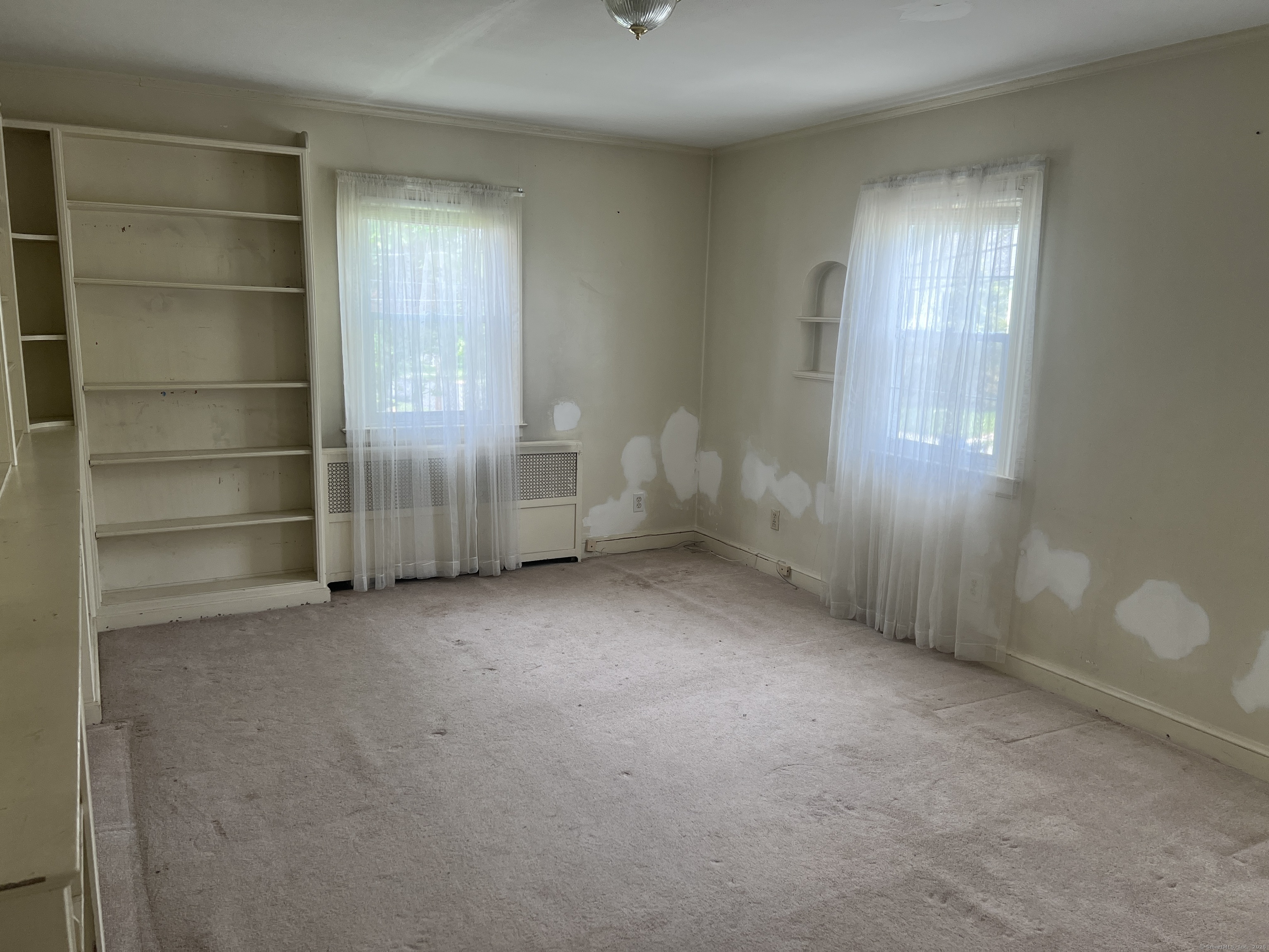 New Haven, Connecticut, 06511, United States, 5 Bedrooms Bedrooms, ,3 BathroomsBathrooms,Residential,For Sale,1826749