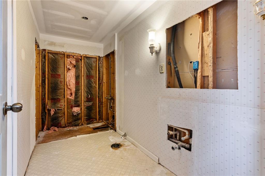 Dahlonega, Georgia, 30533, United States, 4 Bedrooms Bedrooms, ,4 BathroomsBathrooms,Residential,For Sale,1976865