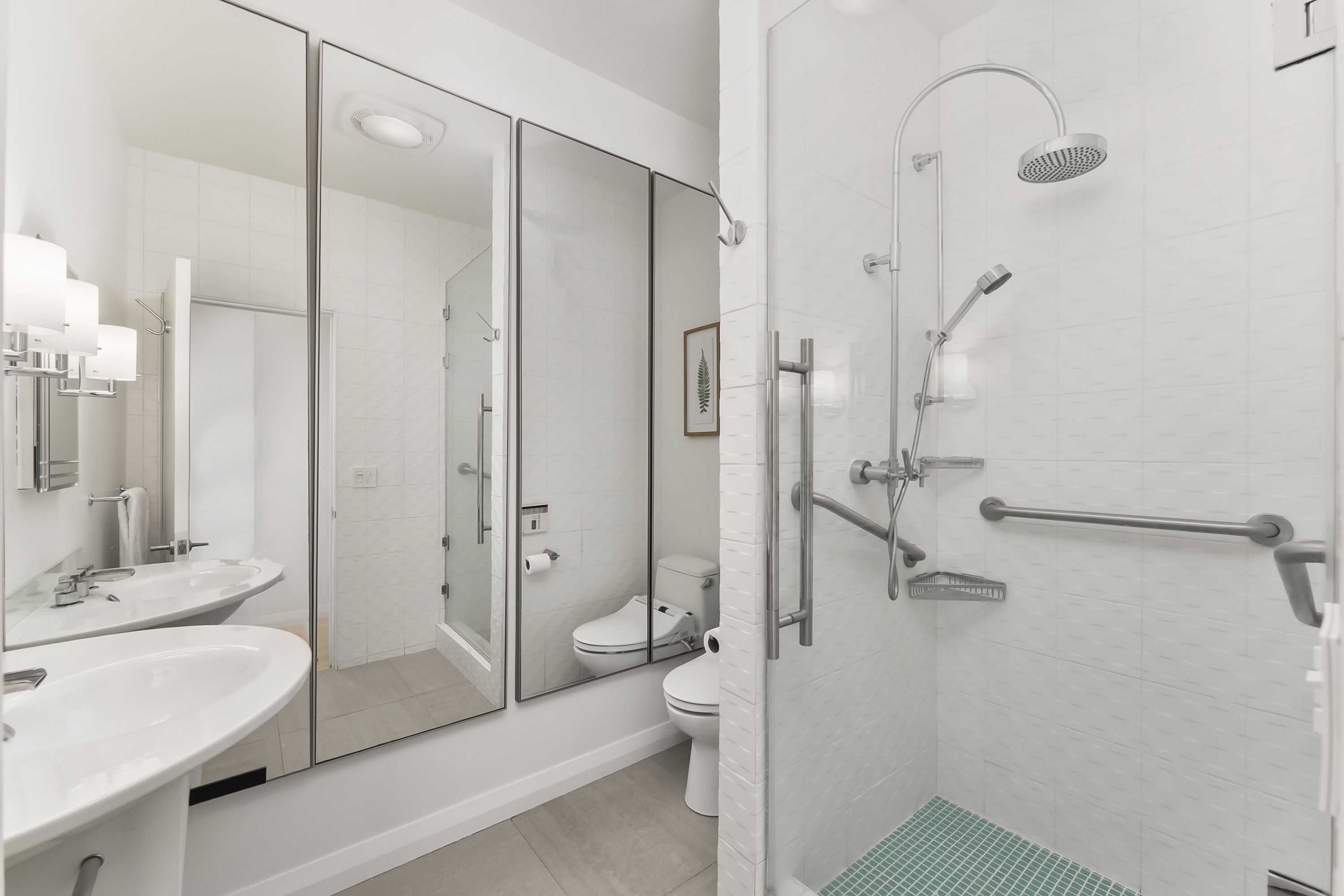  River Views • Pool • A Striking Estate That Makes a Statement - 物件實景