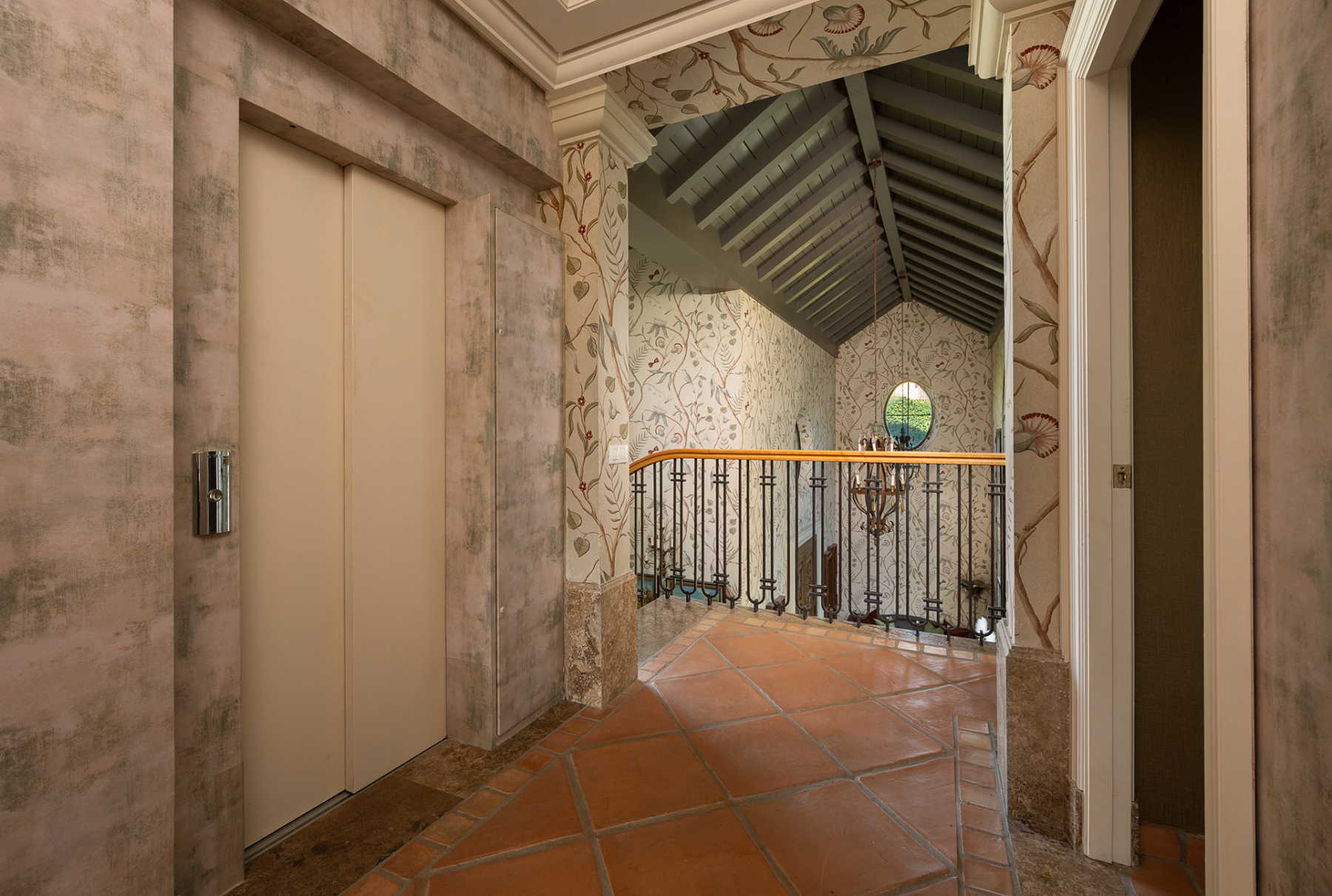  Majestic Villa in the Iconic Beachside Community Guadalmina Baja - 物件實景