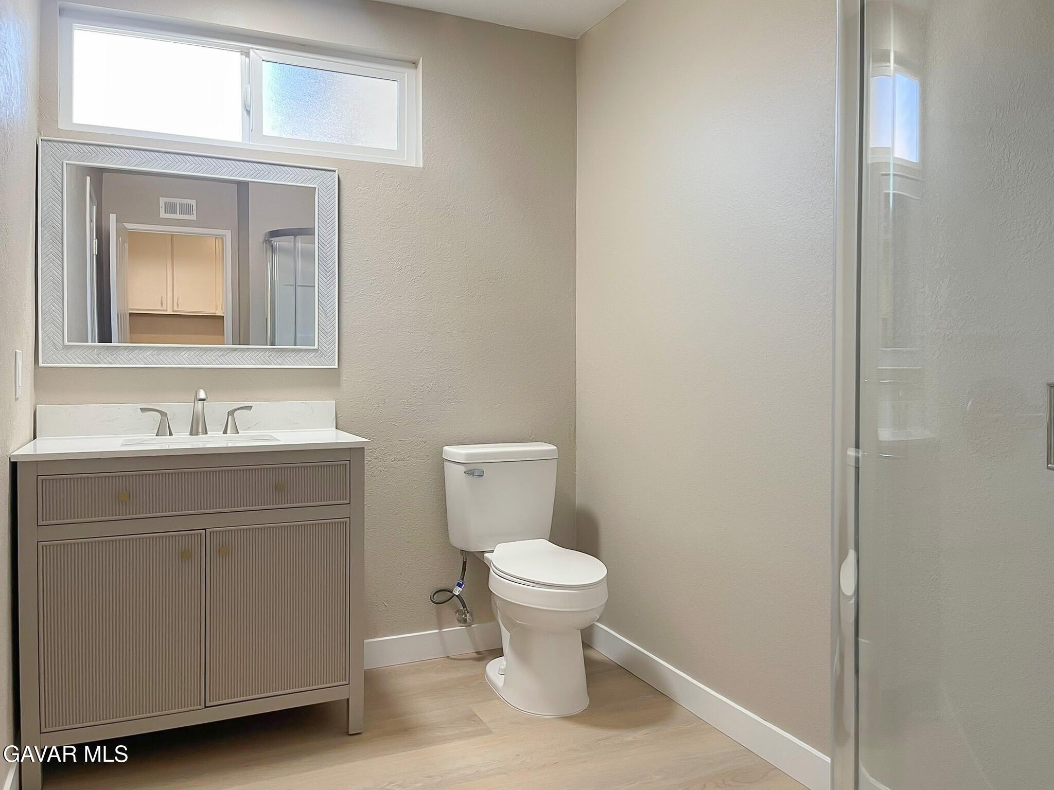 Lancaster, California, 93536, United States, 5 Bedrooms Bedrooms, ,3 BathroomsBathrooms,Residential,For Sale,1921433