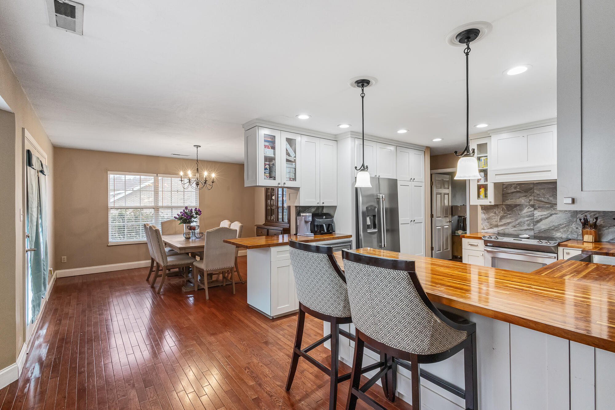 Greenback, Tennessee, 37742, United States, 3 Bedrooms Bedrooms, ,2 BathroomsBathrooms,Residential,For Sale,1996509