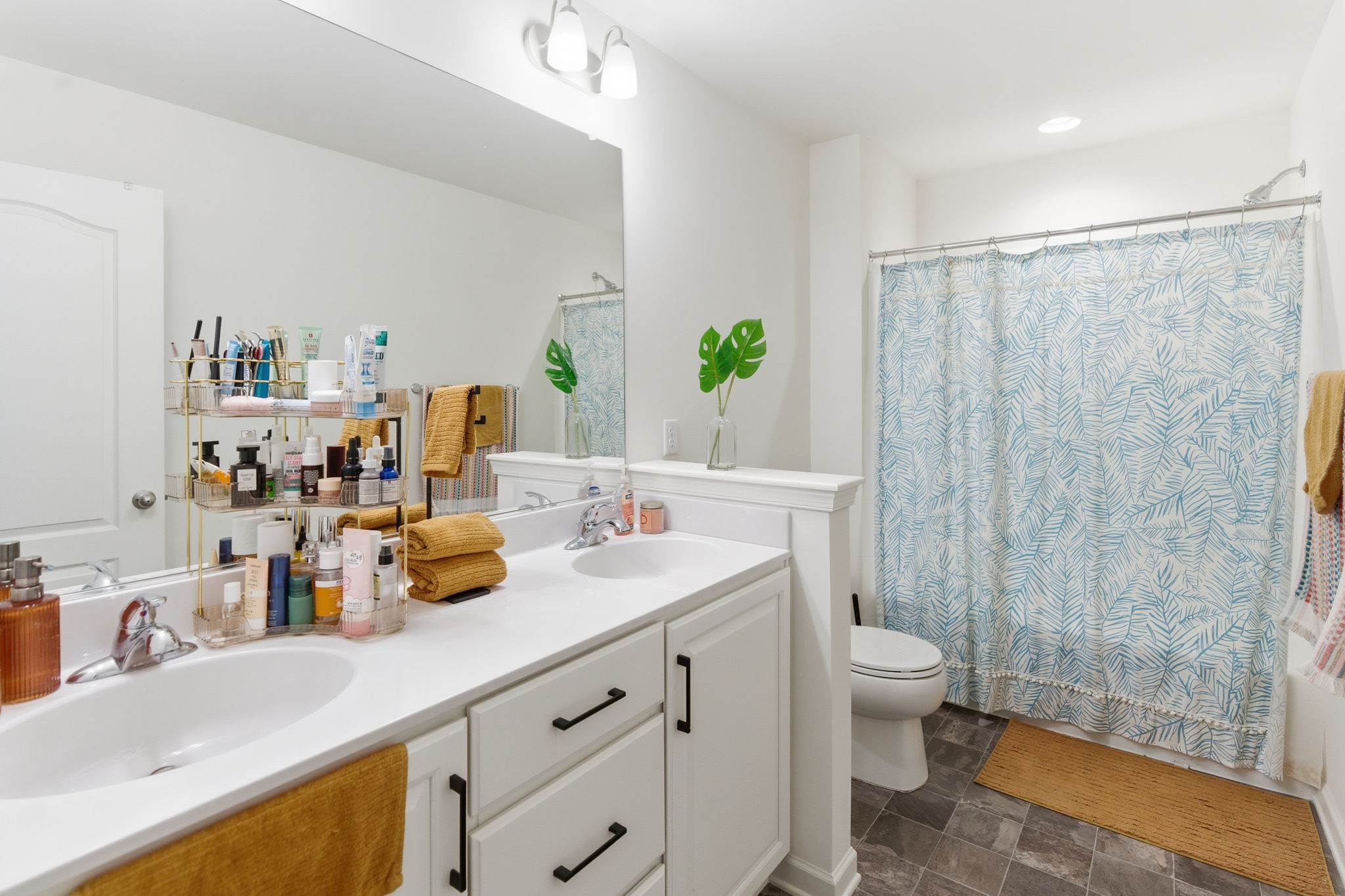 Gerrardstown, West Virginia, 25420, United States, 4 Bedrooms Bedrooms, ,Residential,For Sale,2002538