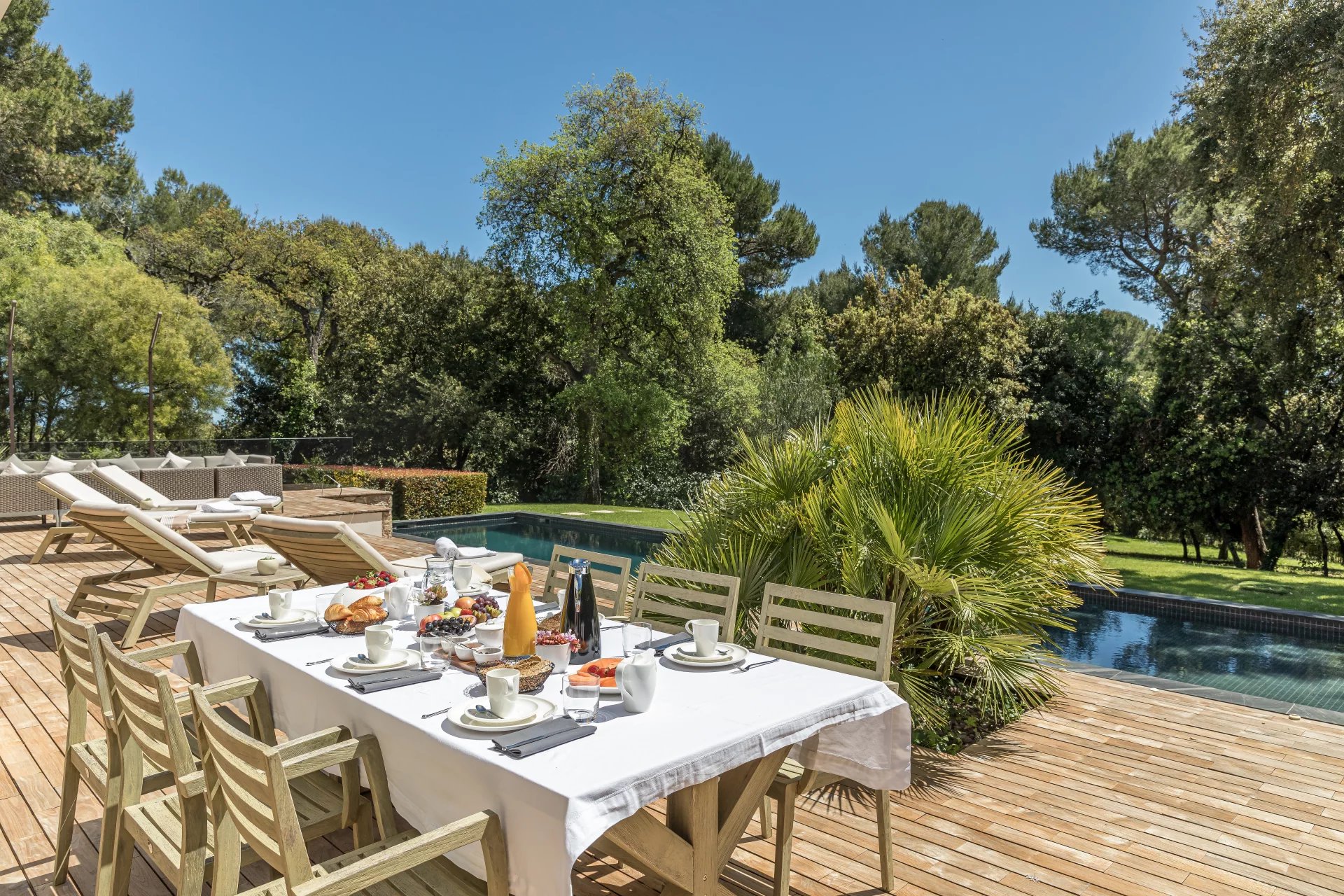 Antibes, Provence-Alpes-Côte d’Azur, 06600, FR, 8 Bedrooms Bedrooms, ,18 BathroomsBathrooms,Residential,For Sale,1728439