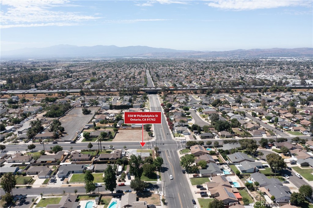 Ontario, California, 91762, United States, 4 Bedrooms Bedrooms, ,2 BathroomsBathrooms,Residential,For Sale,1930288